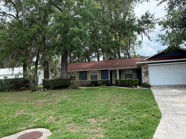 Single Family Residence in GAINESVILLE, FL - Daniel Dourado