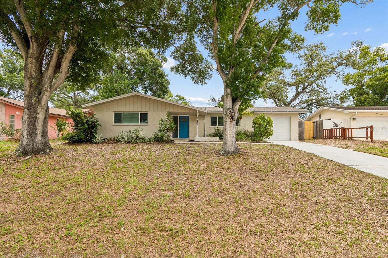 Single Family Residence em CLEARWATER, FL - Daniel Dourado