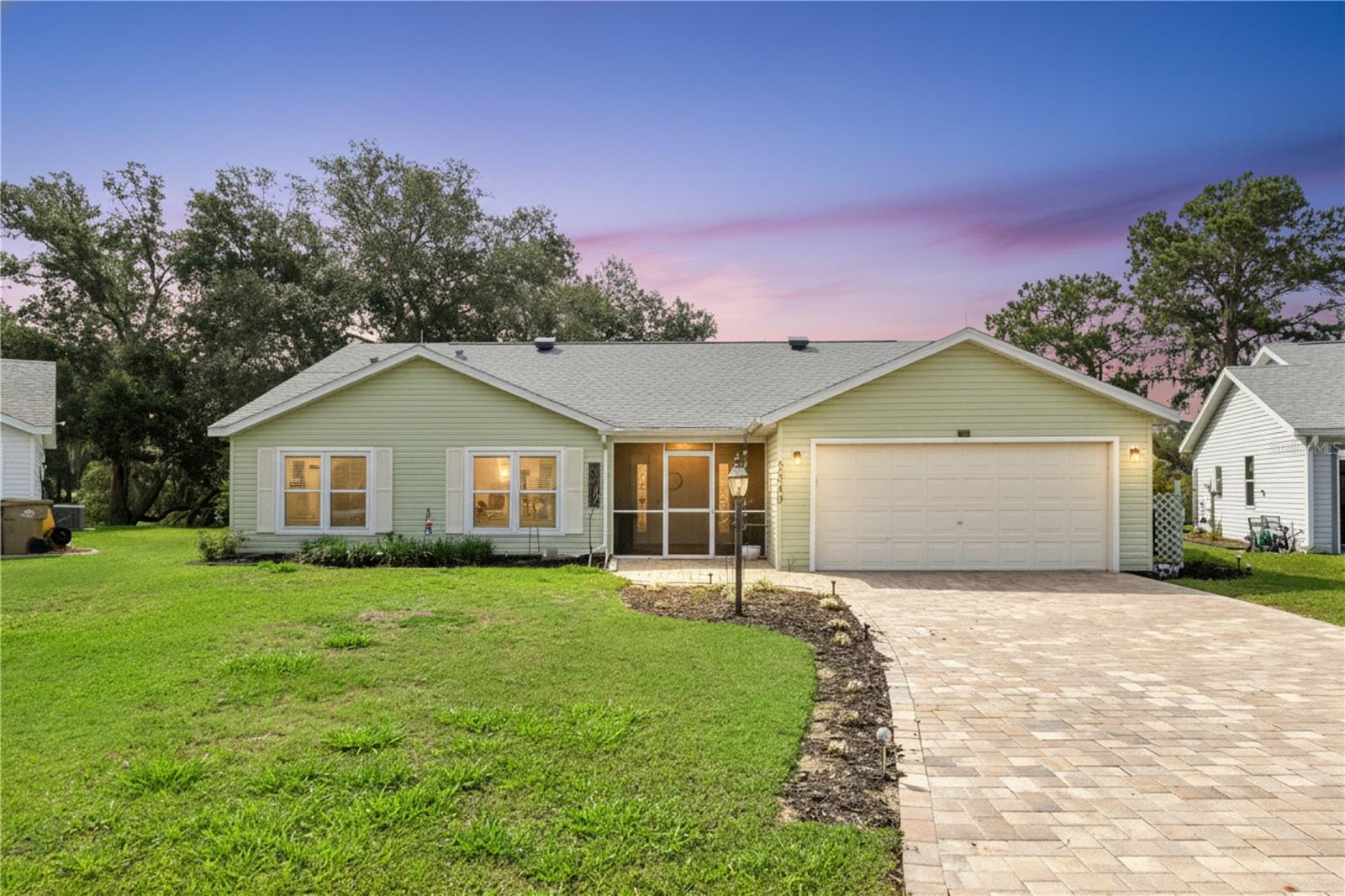 Single Family Residence in LEESBURG, FL - Daniel Dourado