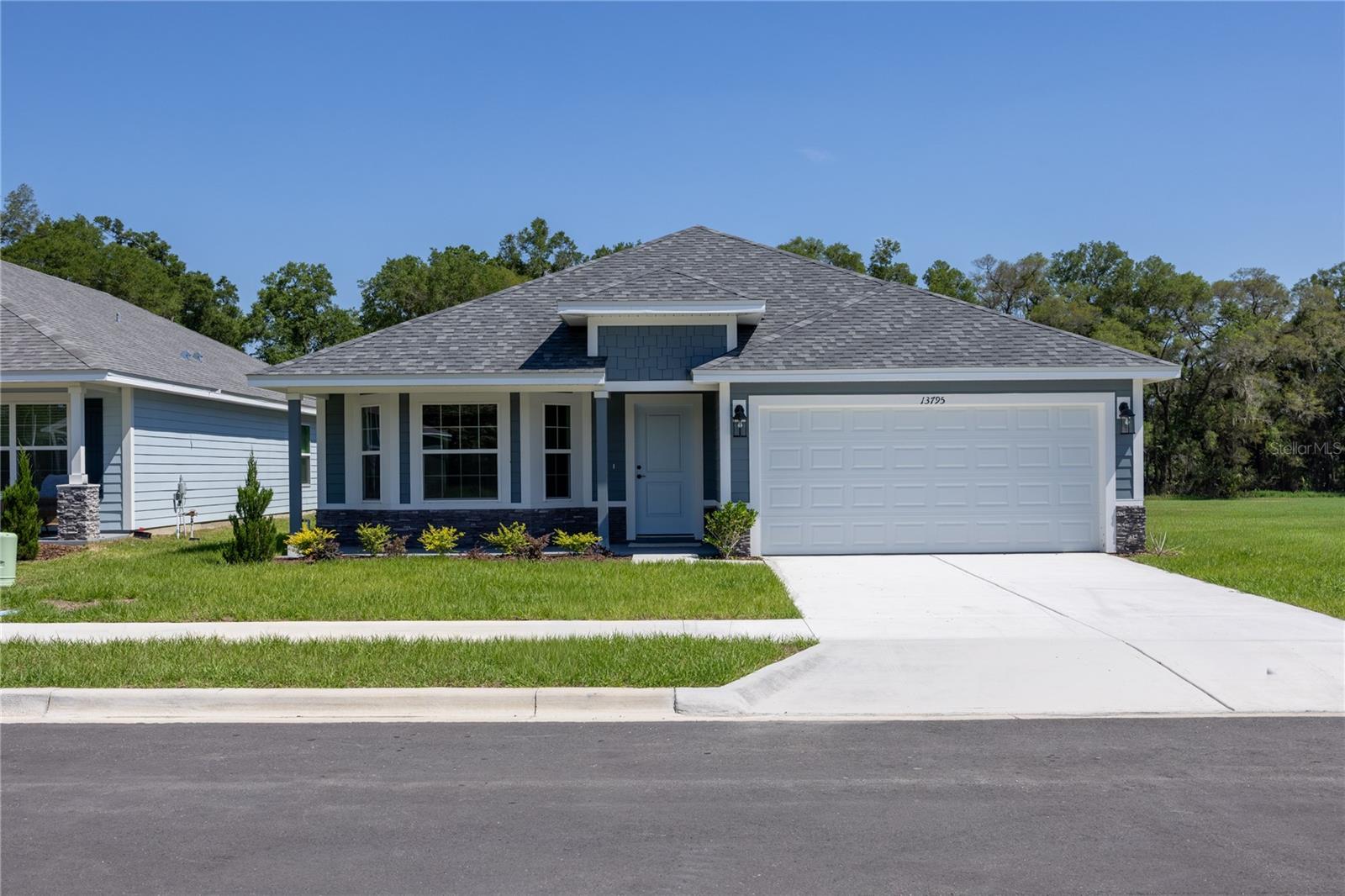 Single Family Residence em ALACHUA, FL - Daniel Dourado