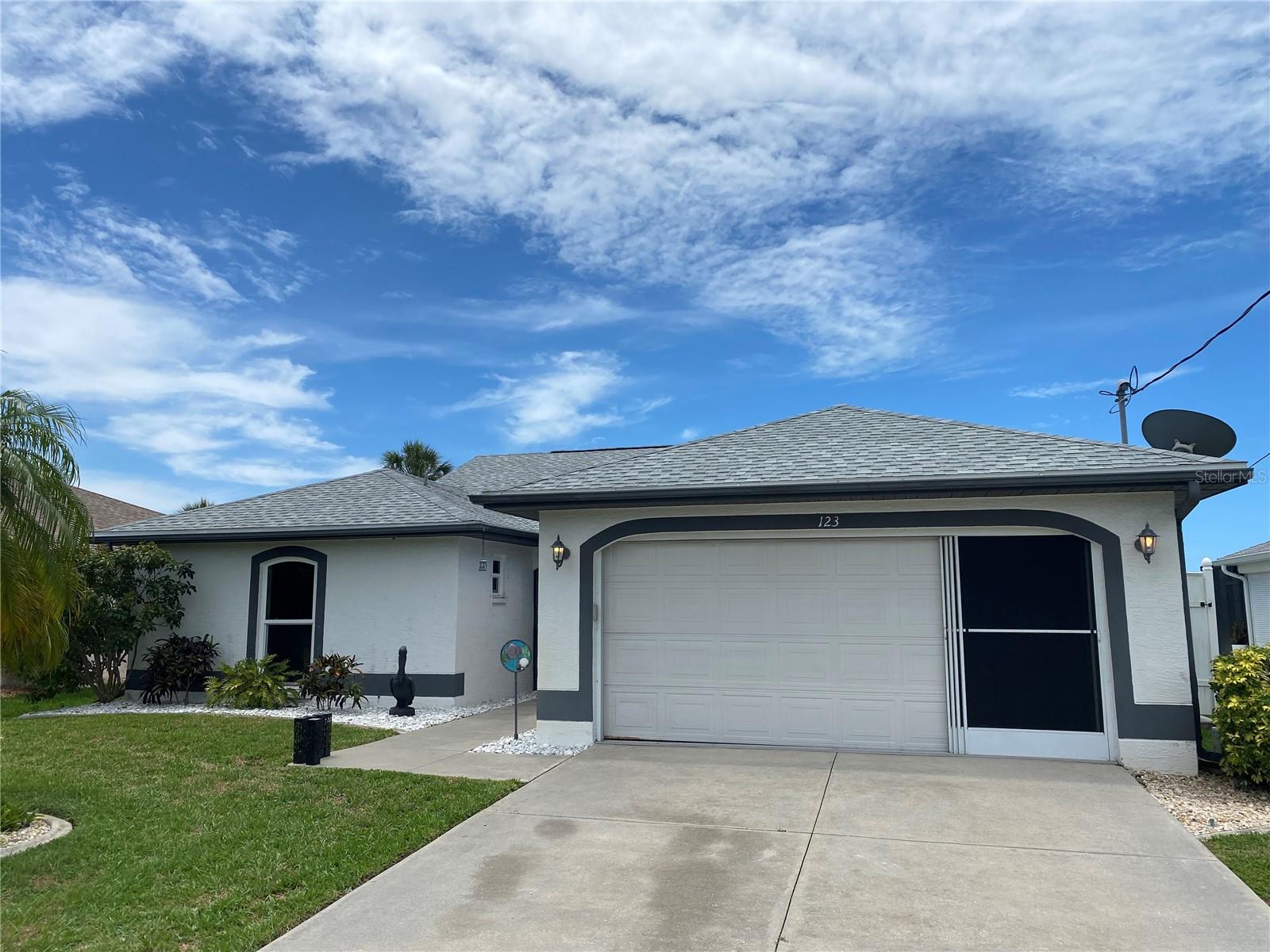 Single Family Residence em ROTONDA WEST, FL - Daniel Dourado