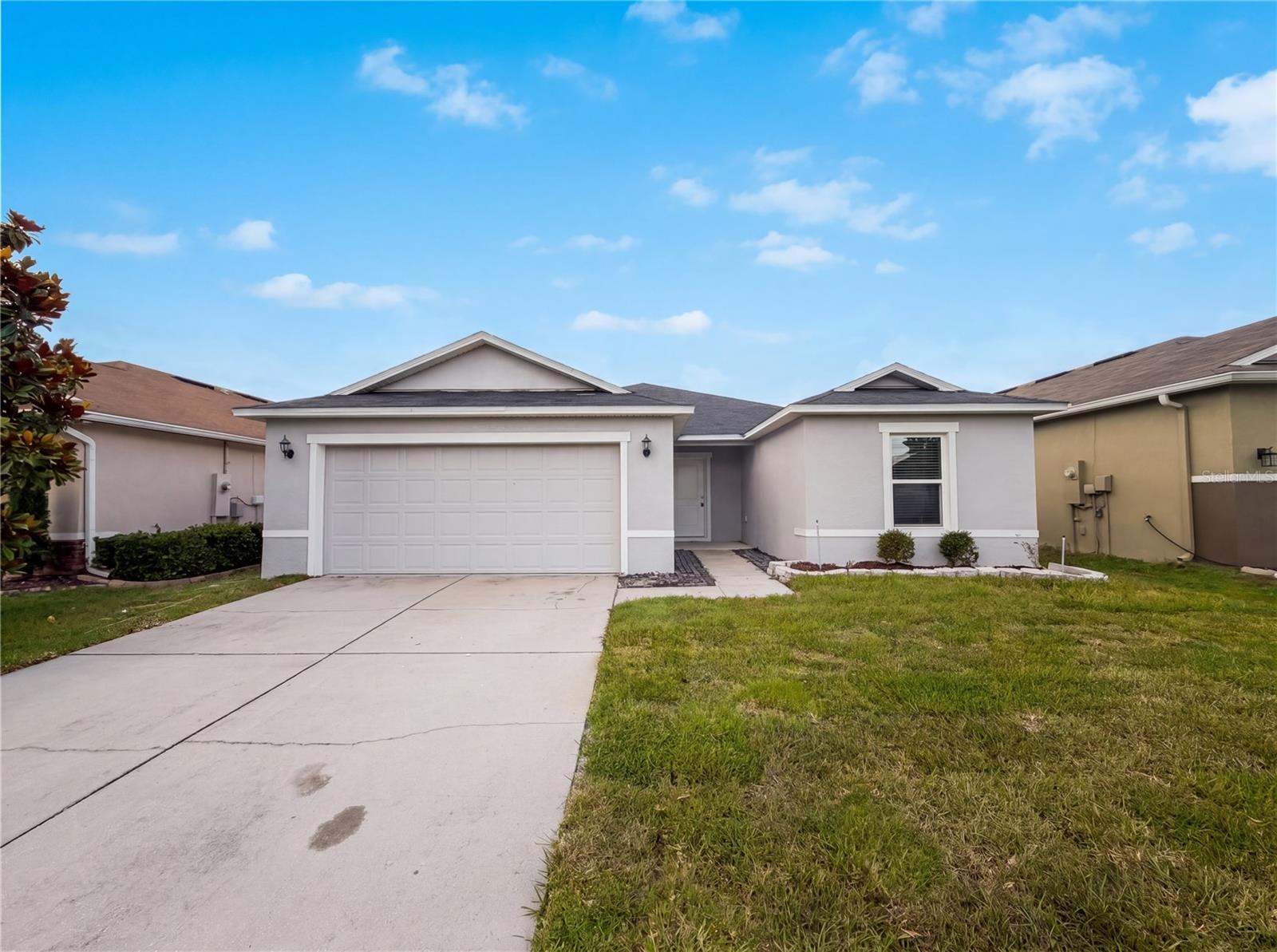 Single Family Residence in MULBERRY, FL - Daniel Dourado