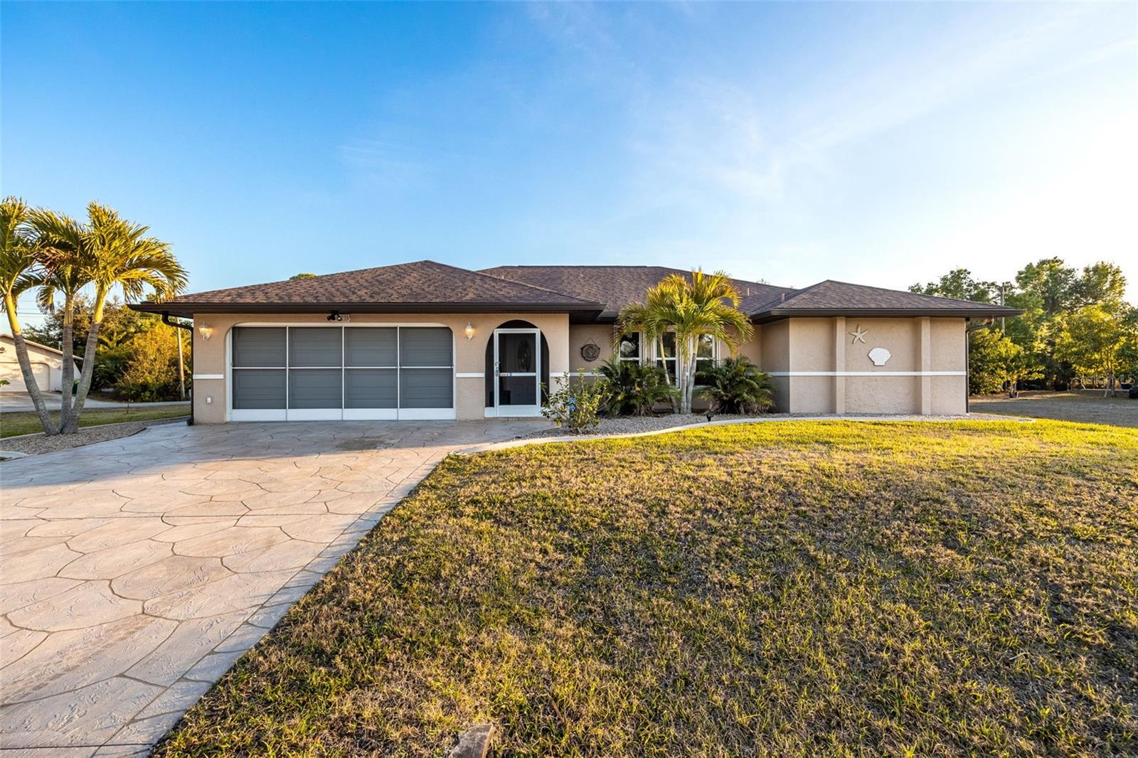 Single Family Residence in PORT CHARLOTTE, FL - Daniel Dourado