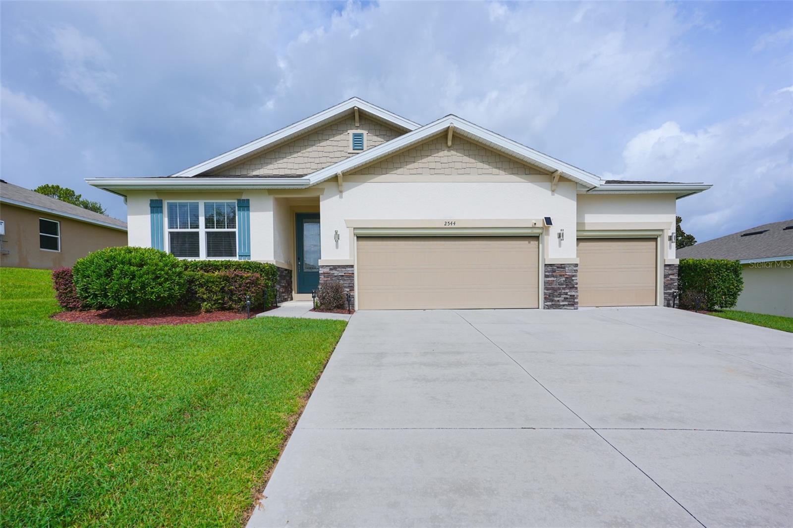 Single Family Residence em LEESBURG, FL - Daniel Dourado