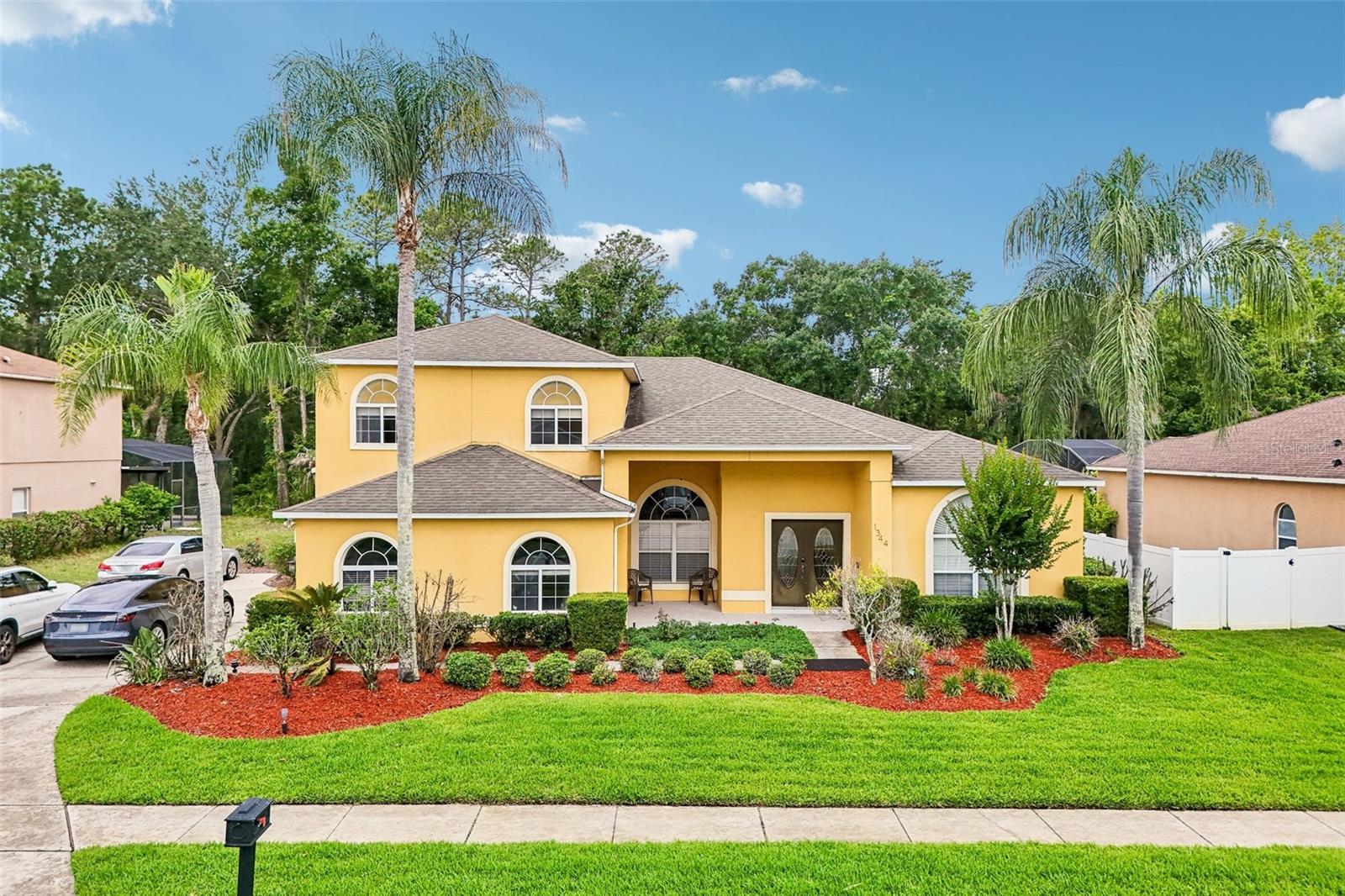 Single Family Residence in OVIEDO, FL - Daniel Dourado
