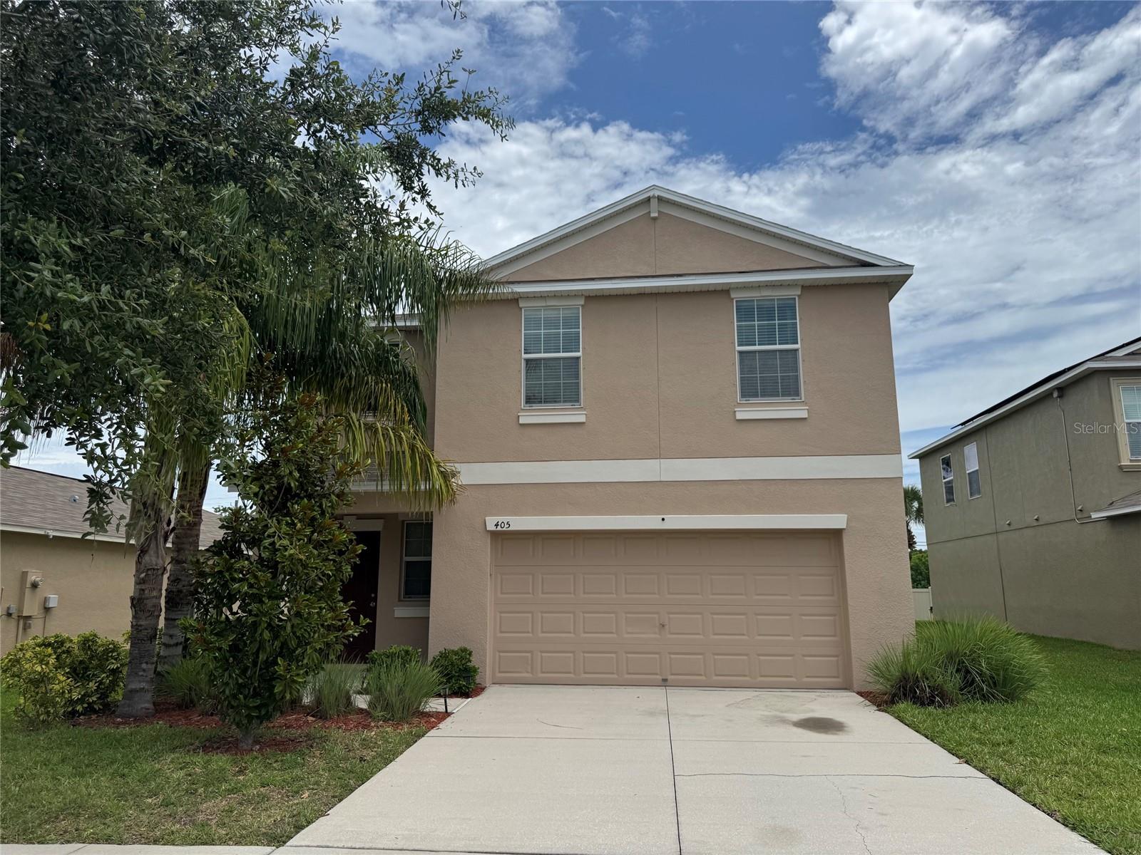 Single Family Residence in RUSKIN, FL - Daniel Dourado