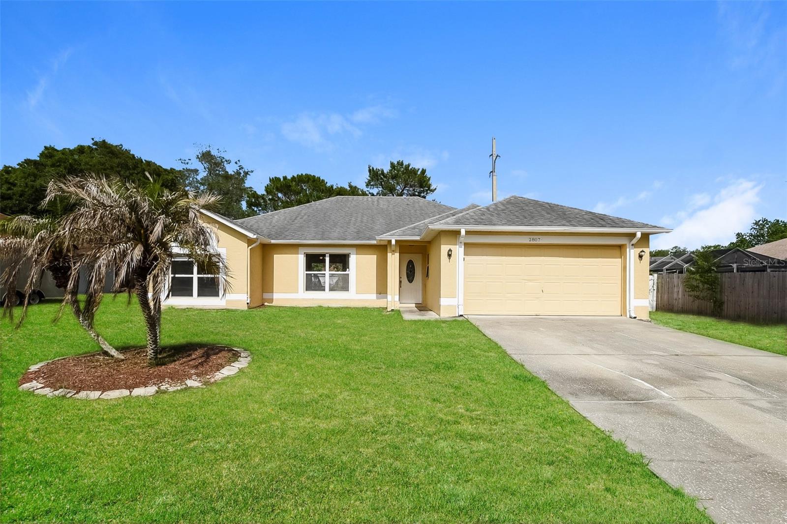 Single Family Residence em DELTONA, FL - Daniel Dourado