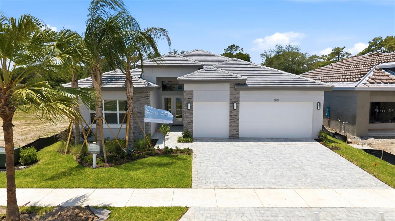 Single Family Residence em WESLEY CHAPEL, FL - Daniel Dourado