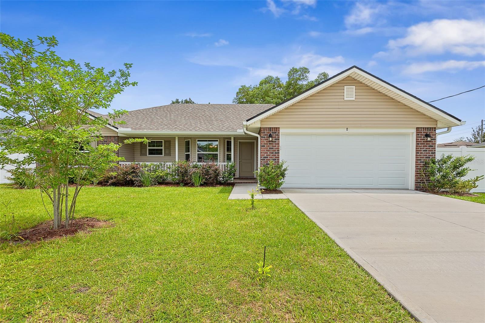 Single Family Residence in PALM COAST, FL - Daniel Dourado