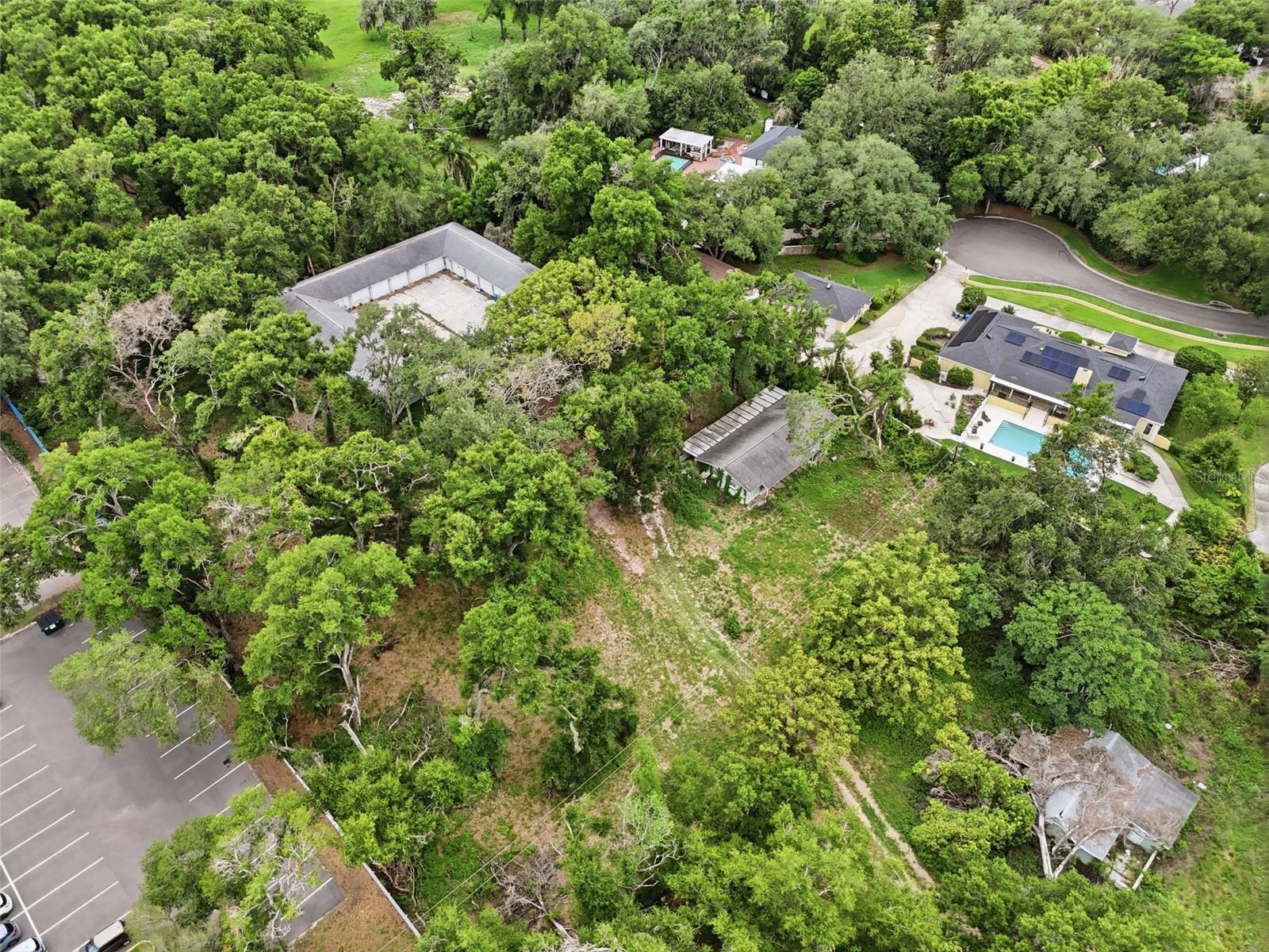 Single Family Residence in BRANDON, FL - Daniel Dourado