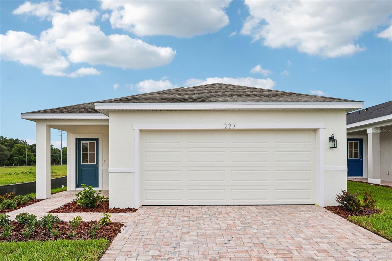 Single Family Residence in HAINES CITY, FL - Daniel Dourado
