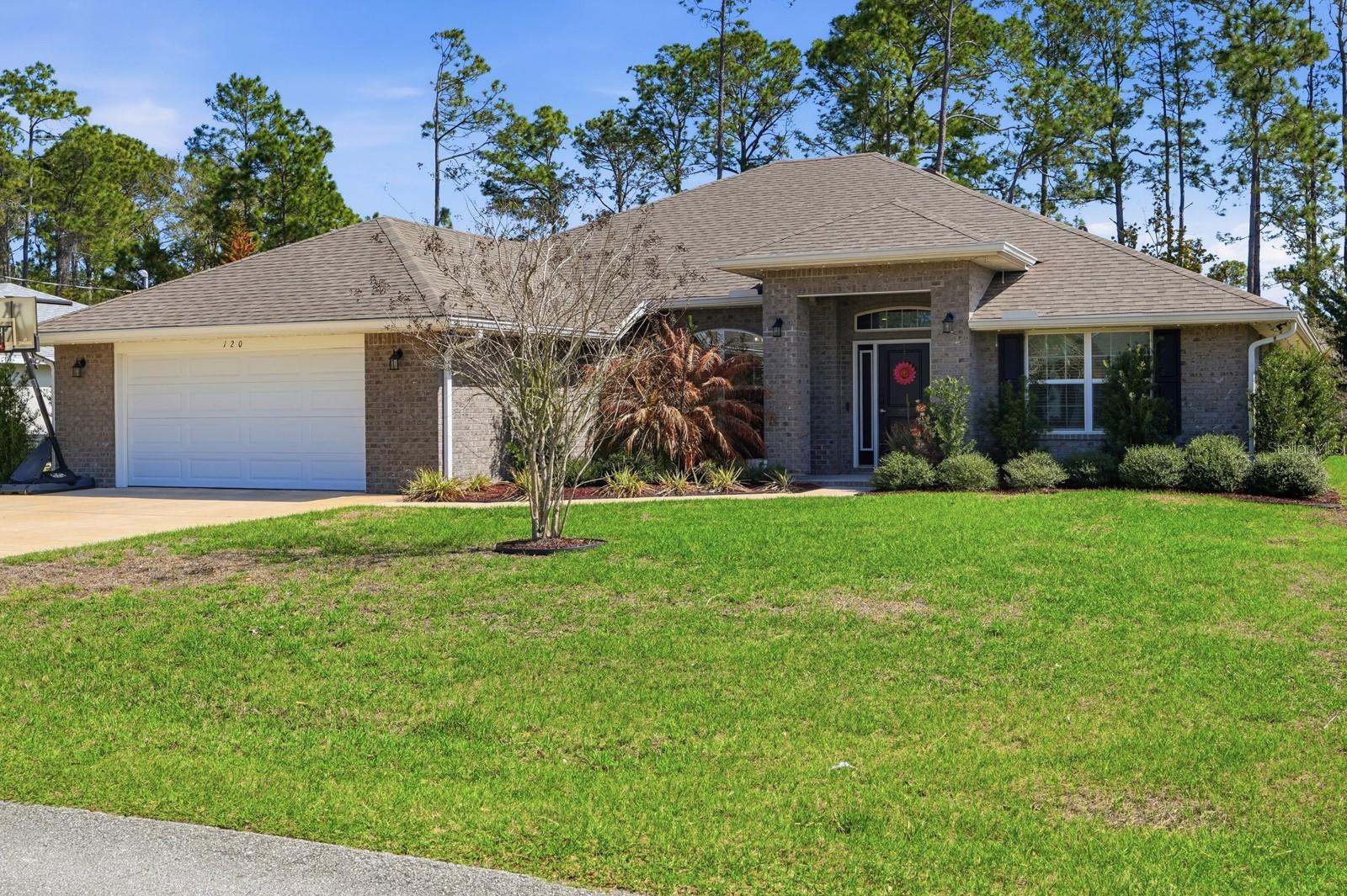 Single Family Residence in PALM COAST, FL - Daniel Dourado