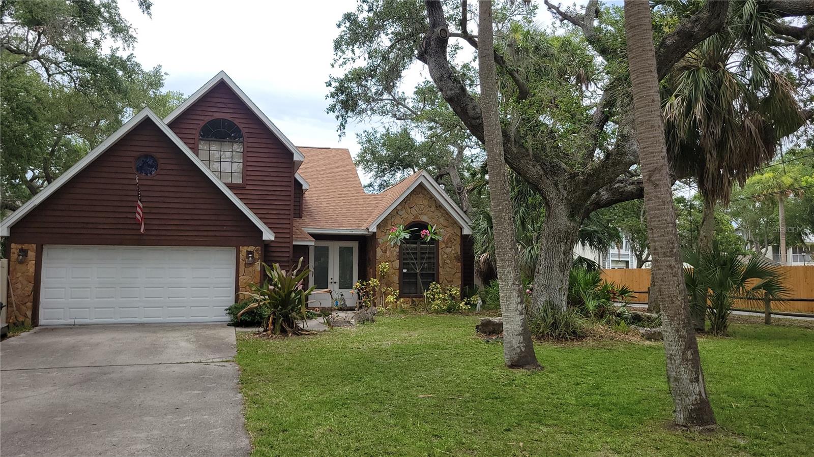 Single Family Residence em LARGO, FL - Daniel Dourado