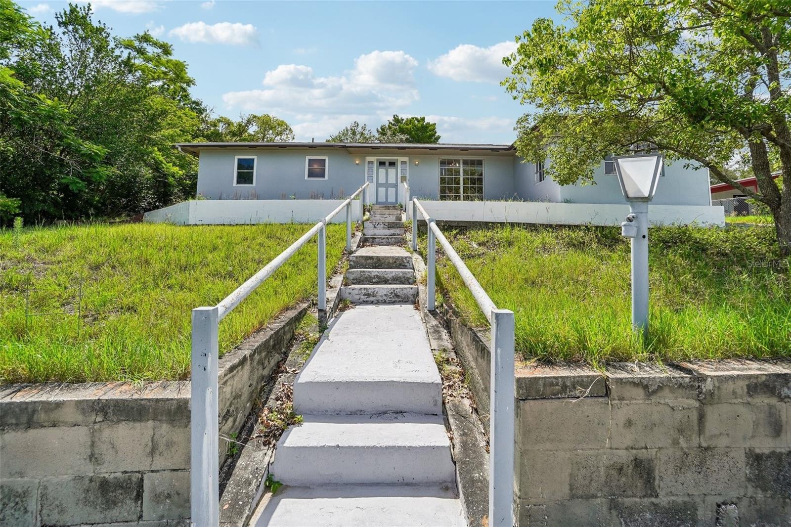 Single Family Residence em SPRING HILL, FL - Daniel Dourado