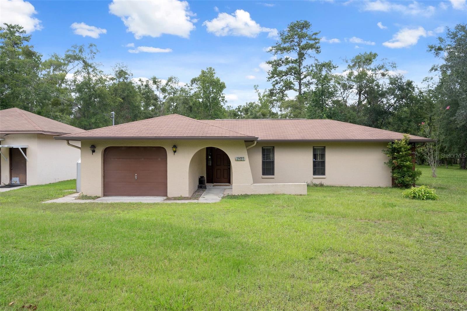 Single Family Residence in BROOKSVILLE, FL - Daniel Dourado