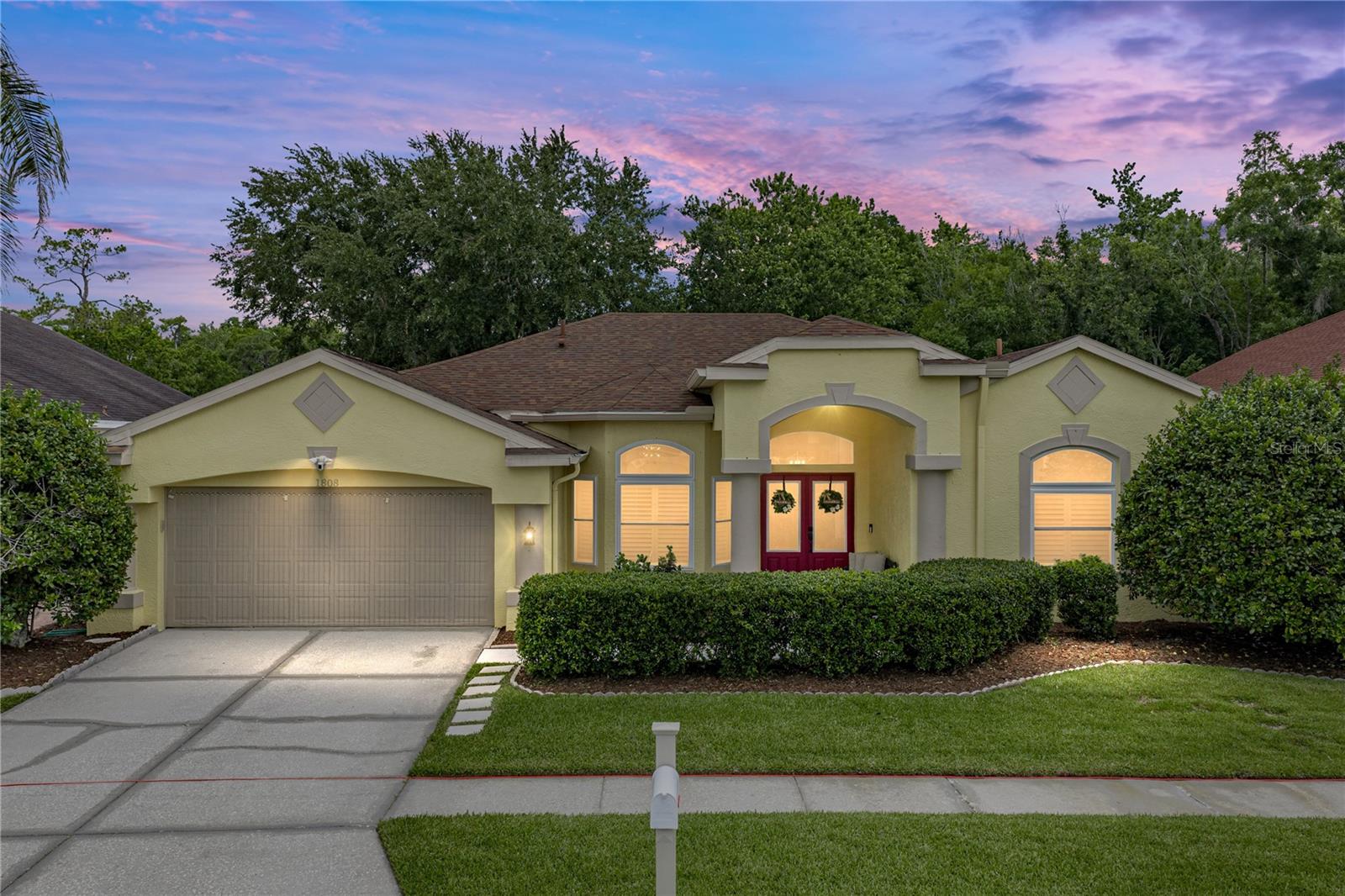 Single Family Residence em WESLEY CHAPEL, FL - Daniel Dourado