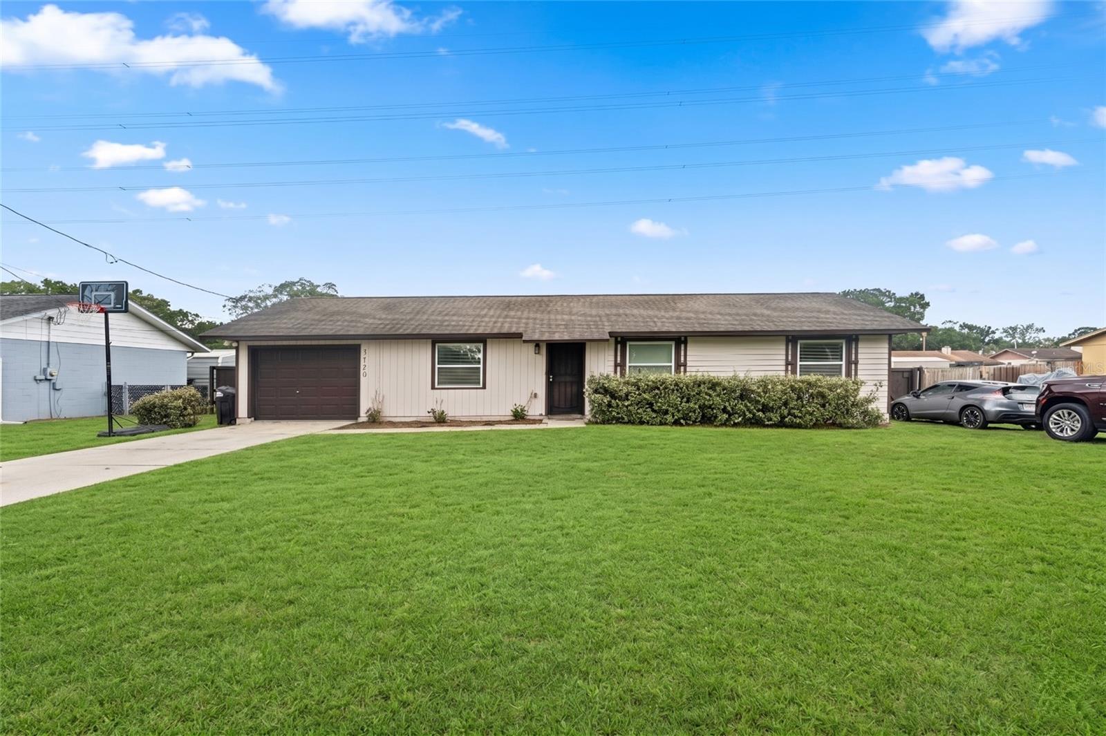 Single Family Residence in OCALA, FL - Daniel Dourado