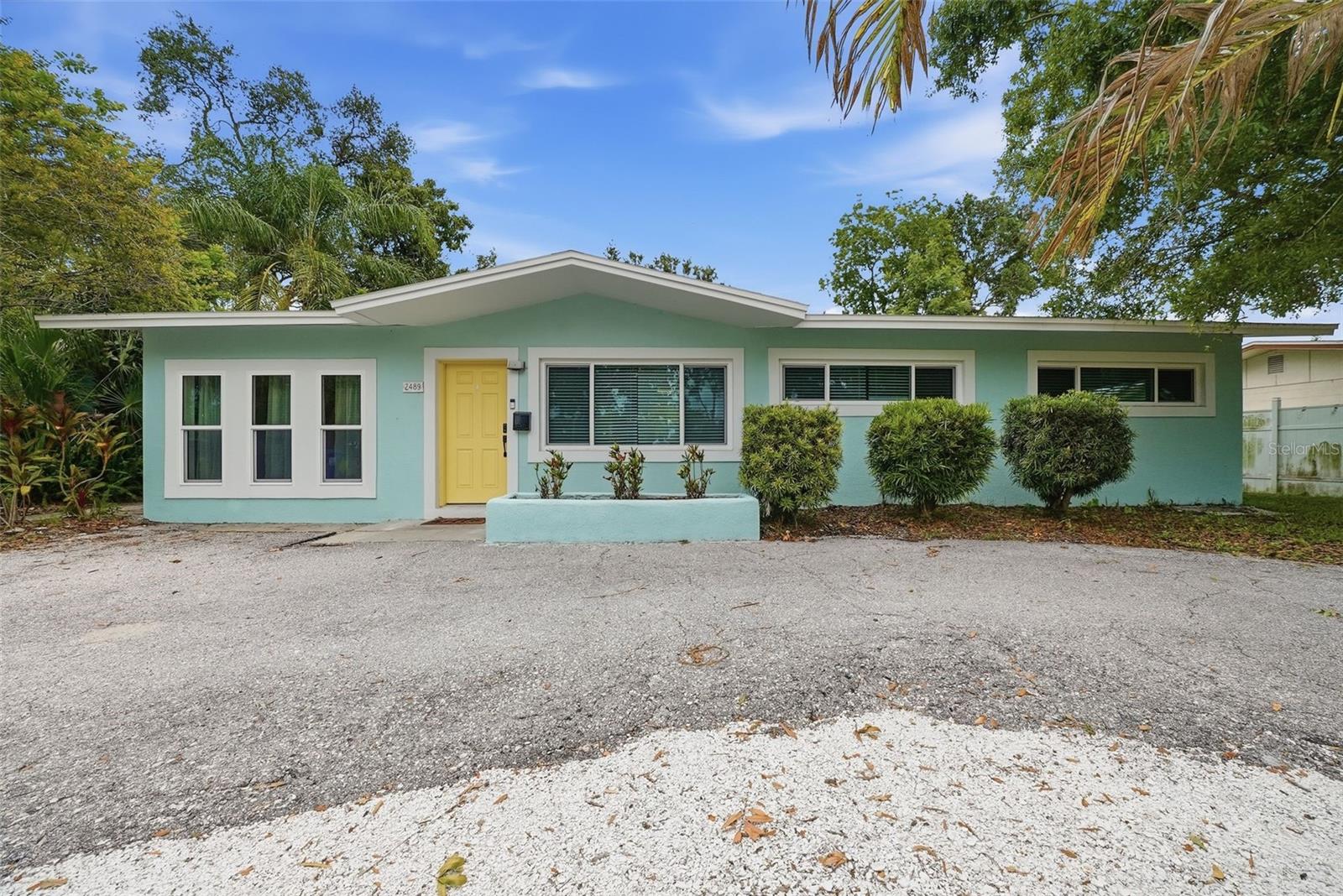 Single Family Residence em ST PETERSBURG, FL - Daniel Dourado