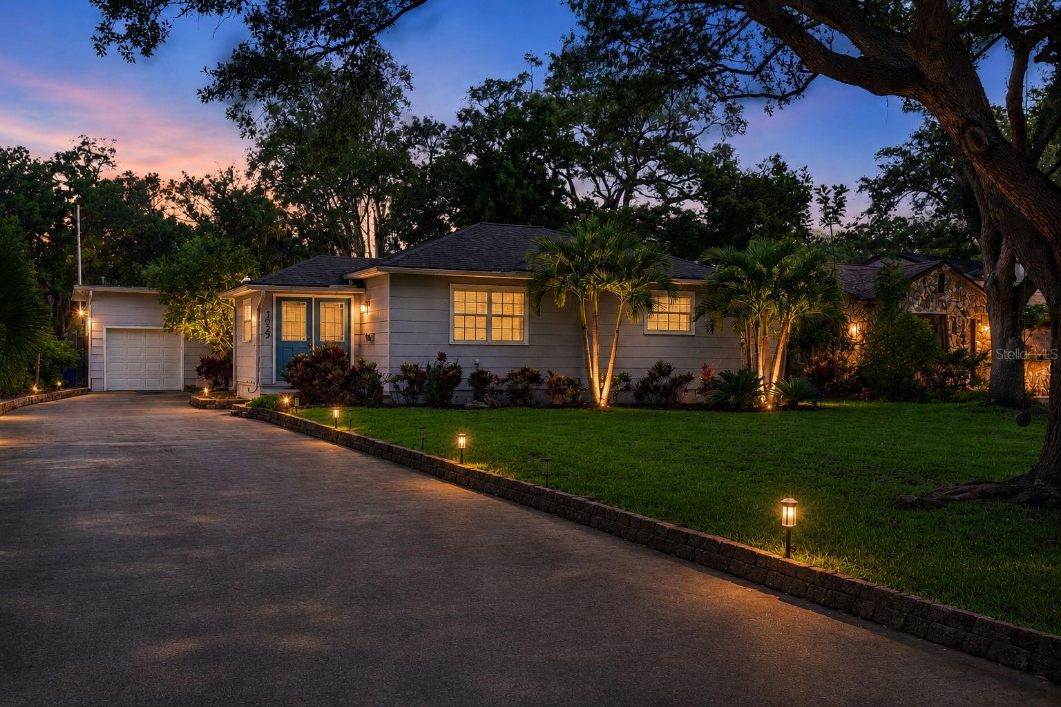 Single Family Residence em ST PETERSBURG, FL - Daniel Dourado