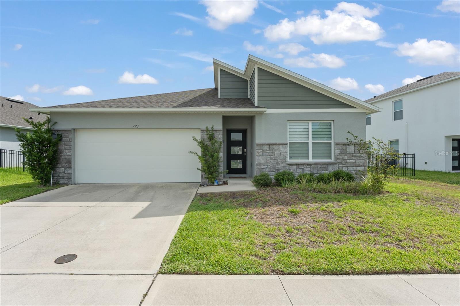 Single Family Residence em ST CLOUD, FL - Daniel Dourado