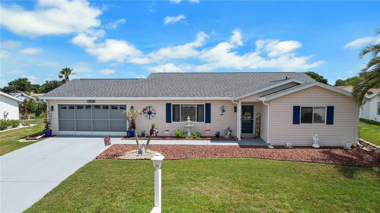 Single Family Residence in SUMMERFIELD, FL - Daniel Dourado