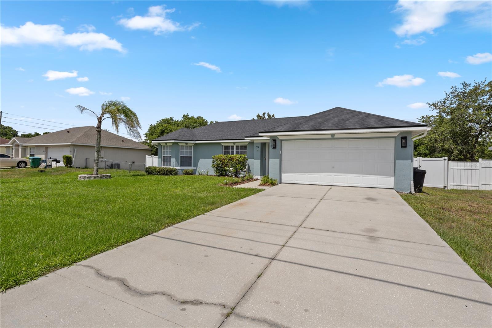 Single Family Residence em DELTONA, FL - Daniel Dourado