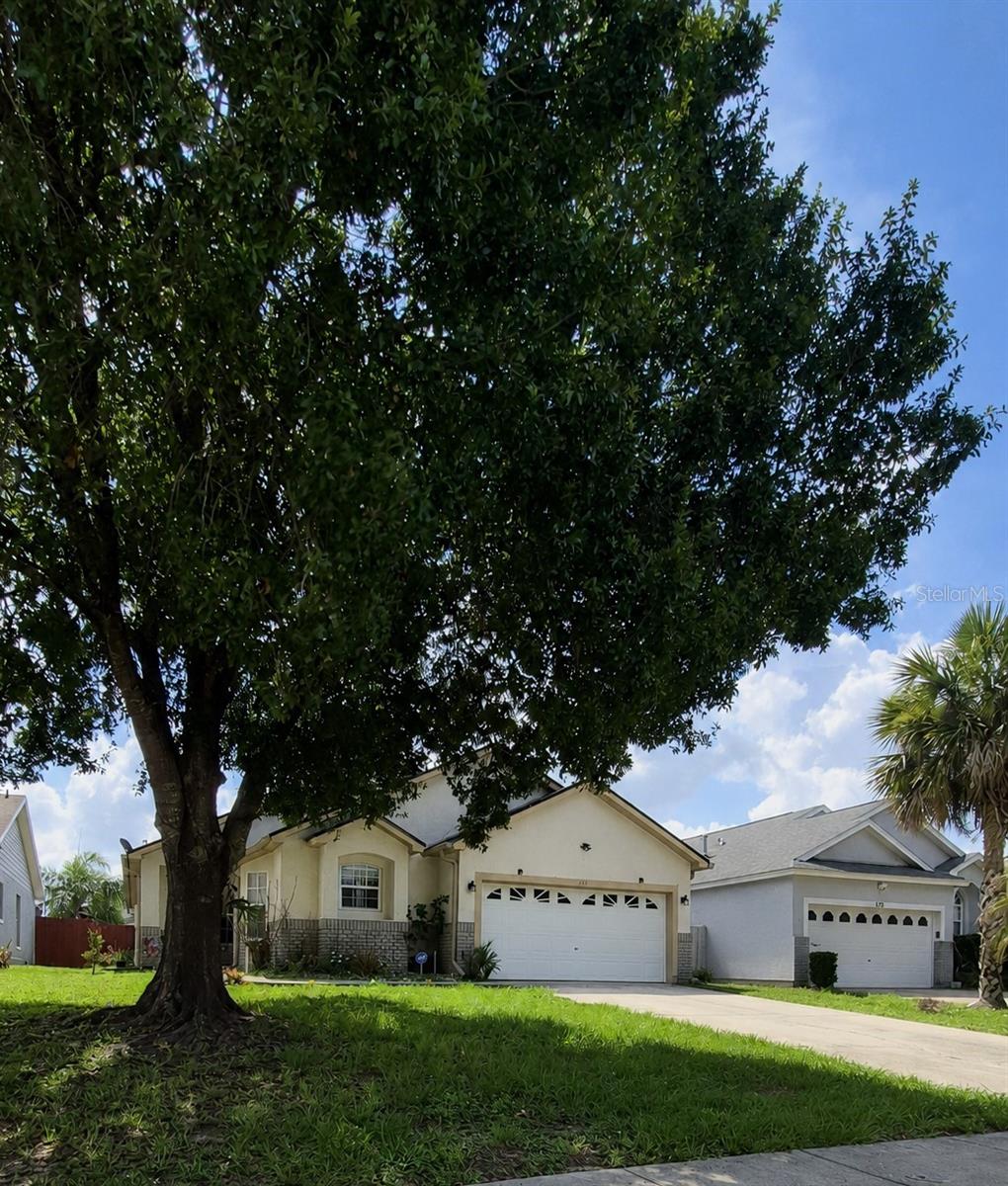 Single Family Residence in KISSIMMEE, FL - Daniel Dourado