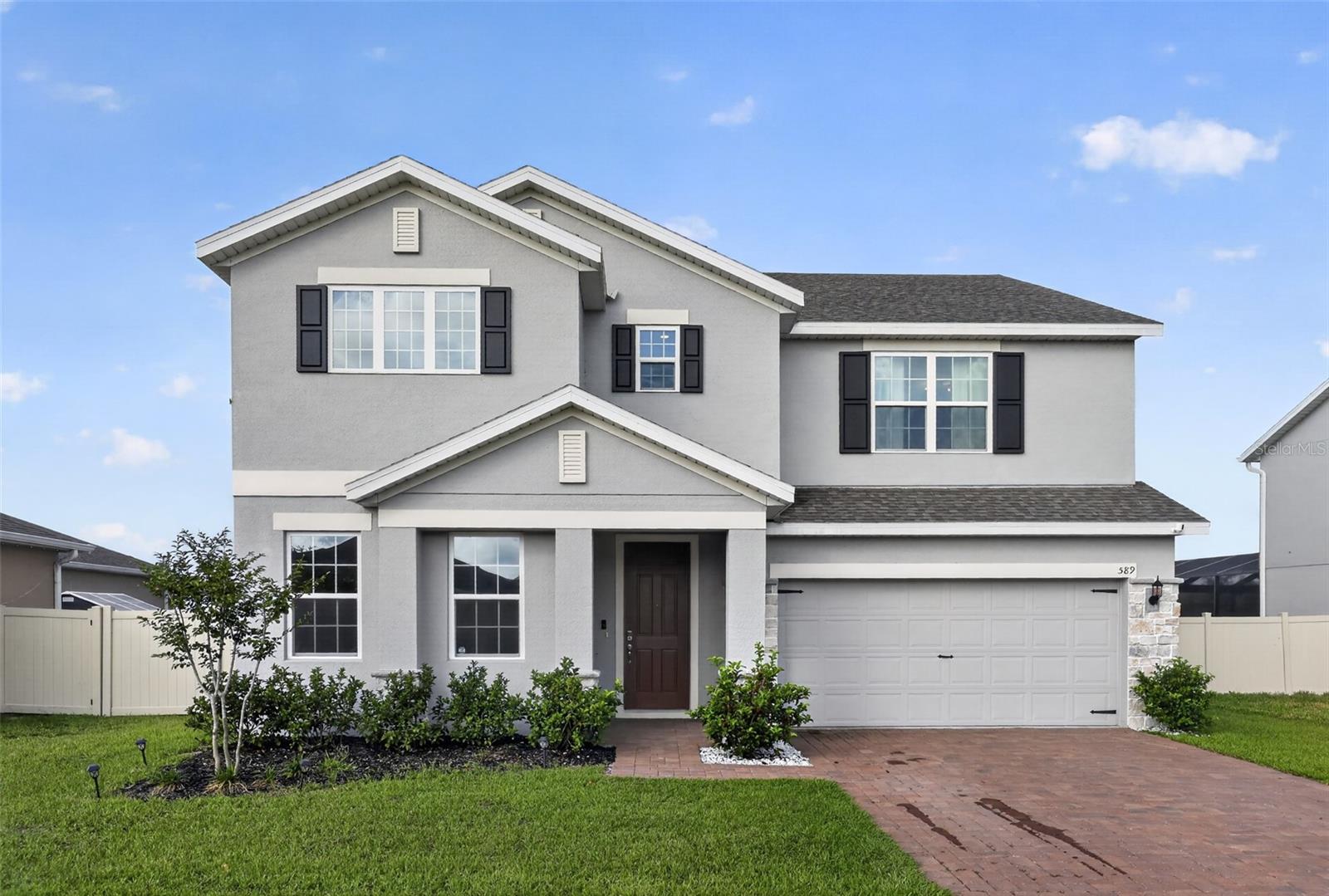 Single Family Residence in GROVELAND, FL - Daniel Dourado