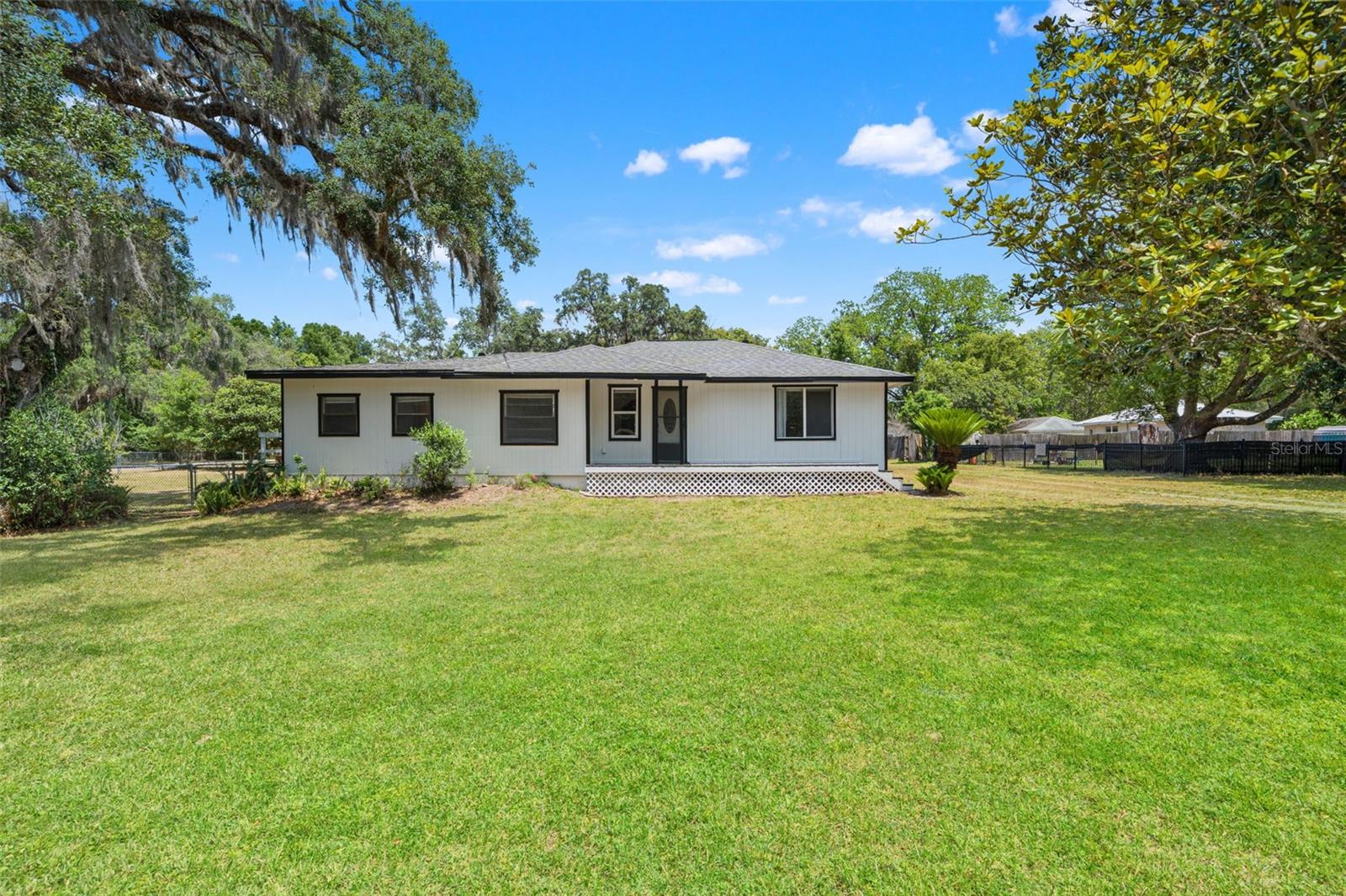 Single Family Residence in BROOKSVILLE, FL - Daniel Dourado