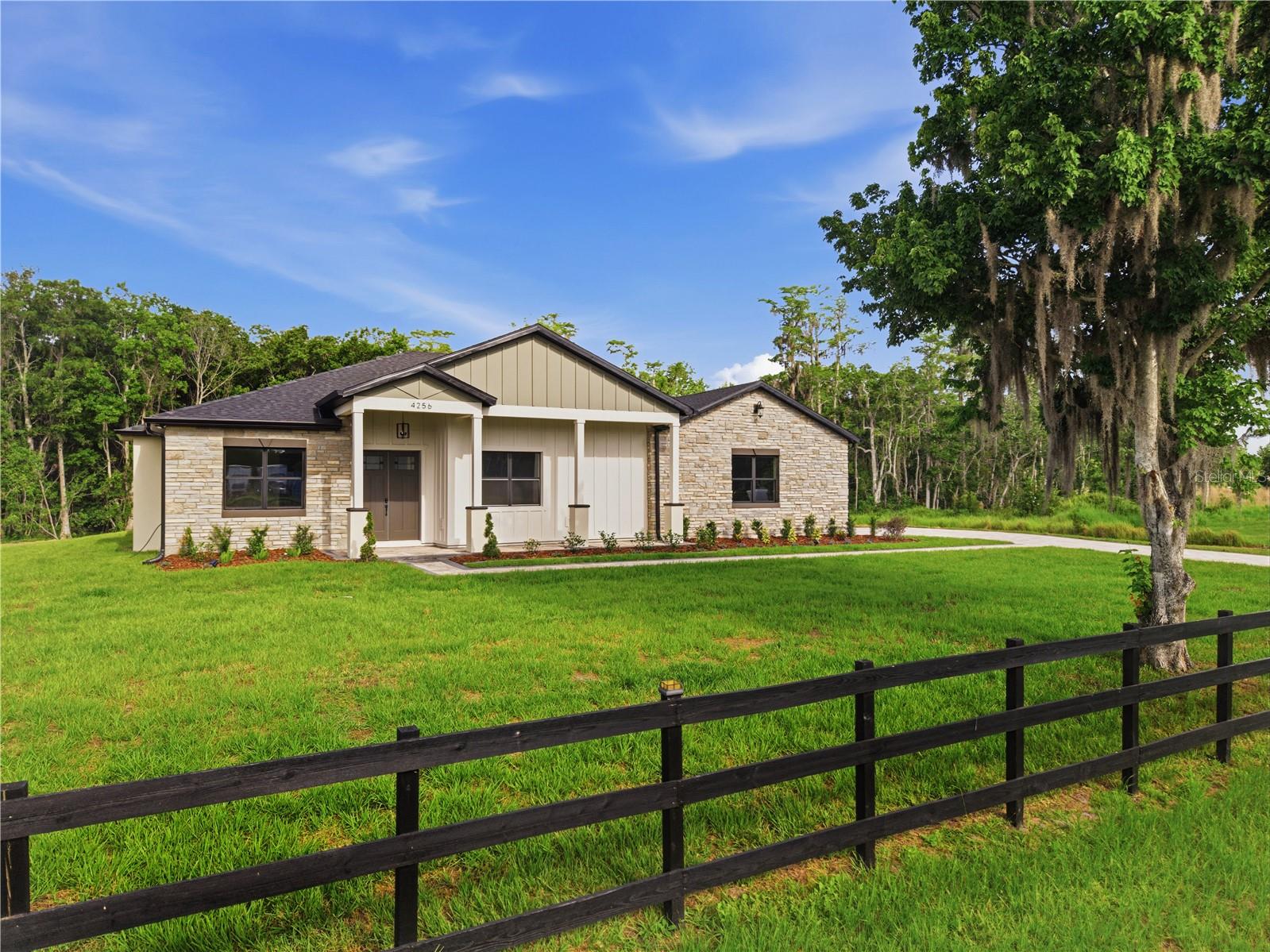 Single Family Residence em ST CLOUD, FL - Daniel Dourado