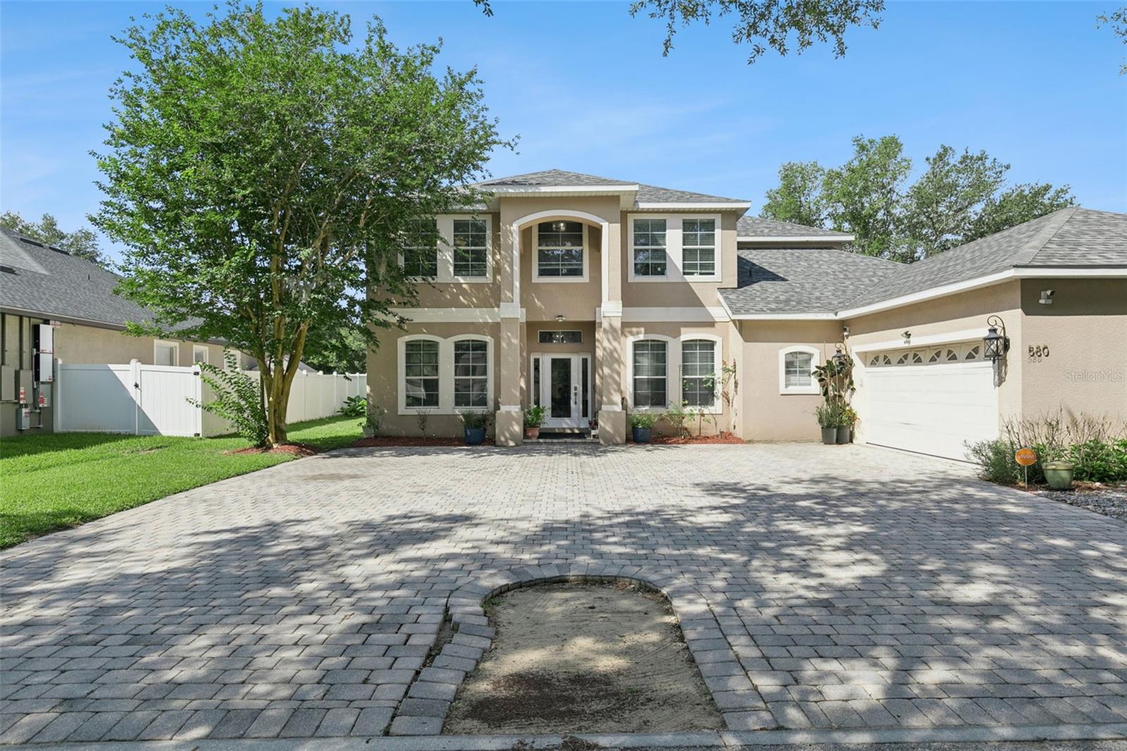 Single Family Residence in APOPKA, FL - Daniel Dourado