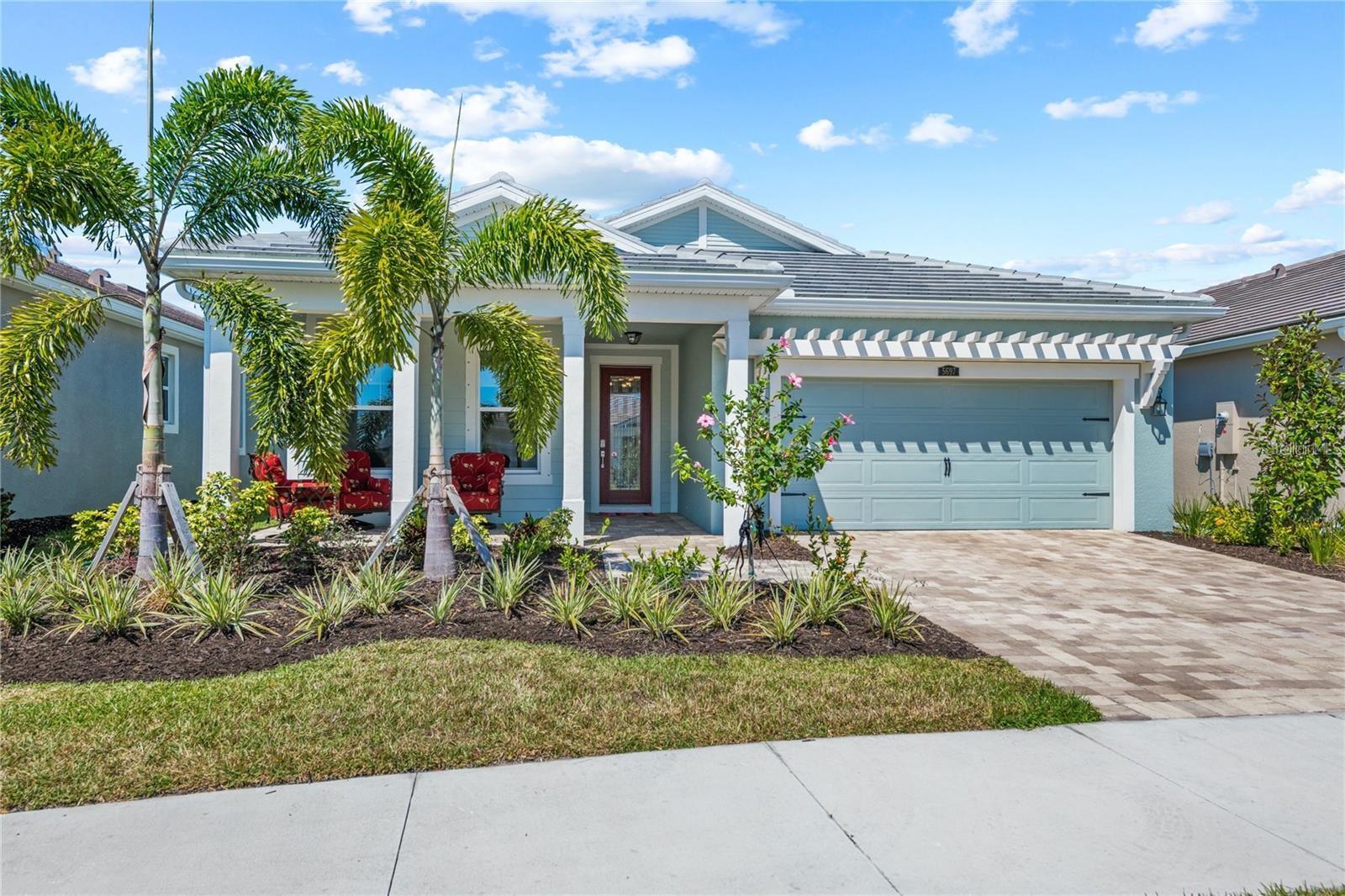 Single Family Residence in SARASOTA, FL - Daniel Dourado