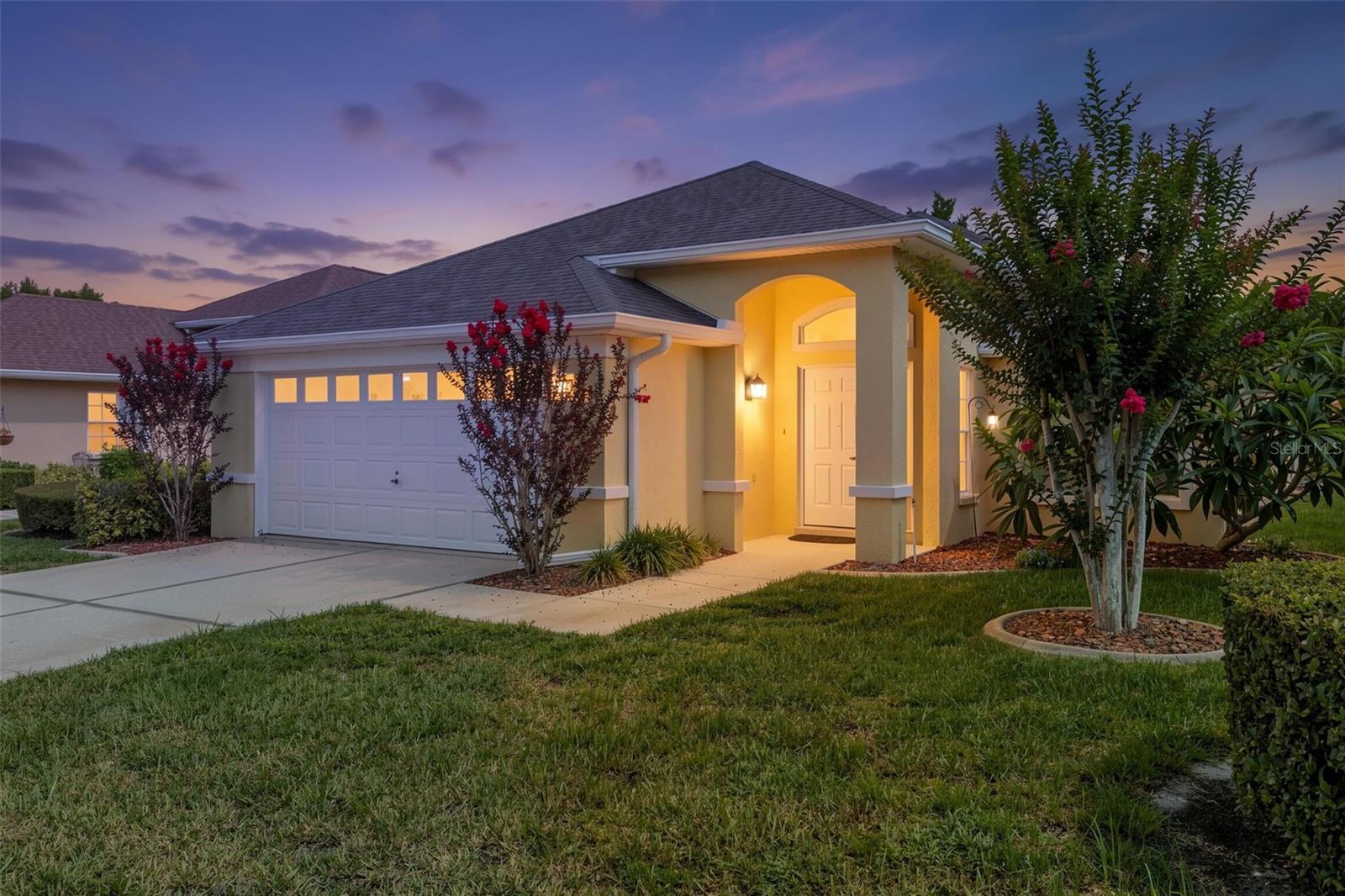 Single Family Residence in NEW PORT RICHEY, FL - Daniel Dourado