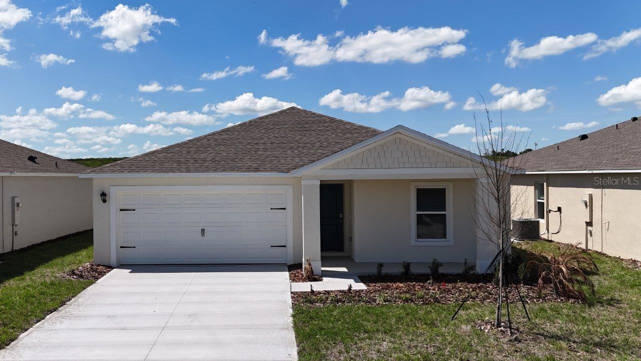 Single Family Residence in HAINES CITY, FL - Daniel Dourado