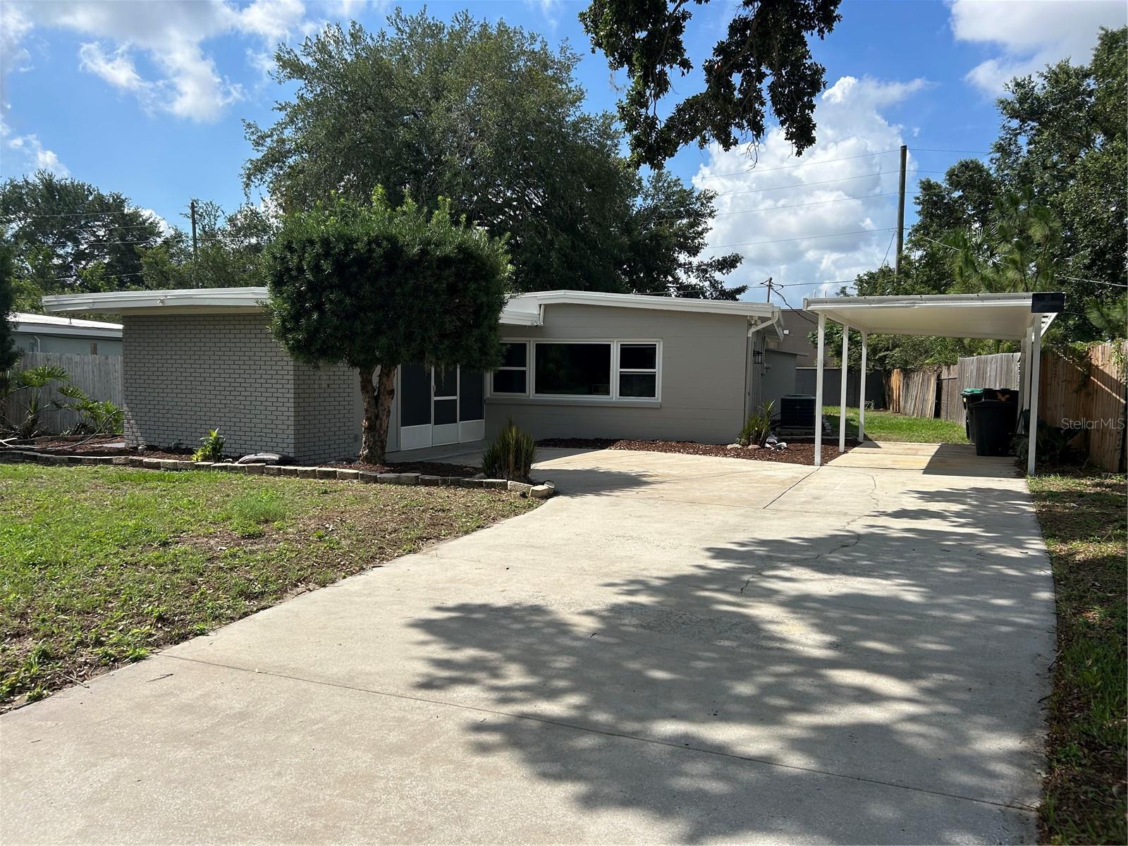 Single Family Residence em ORLANDO, FL - Daniel Dourado