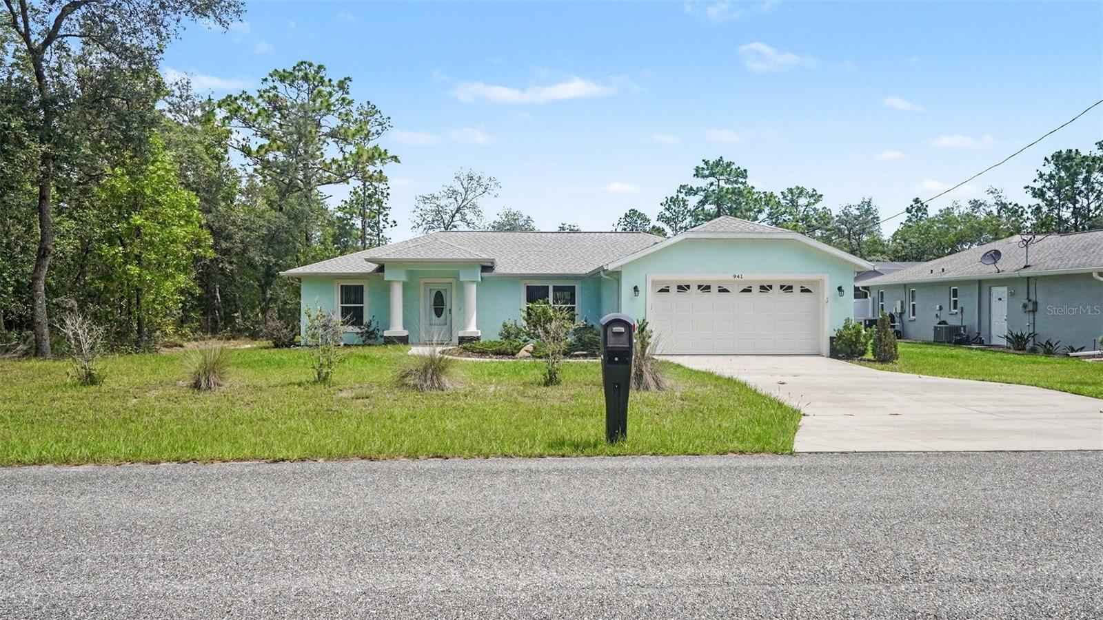 Single Family Residence in CITRUS SPRINGS, FL - Daniel Dourado