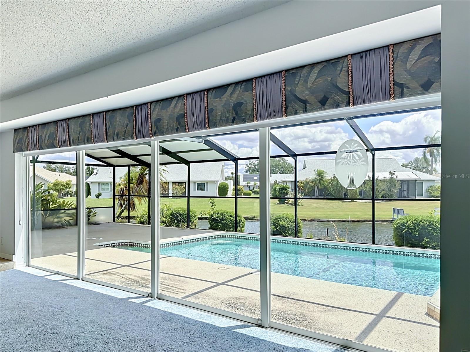 Single Family Residence in SUN CITY CENTER, FL - Daniel Dourado