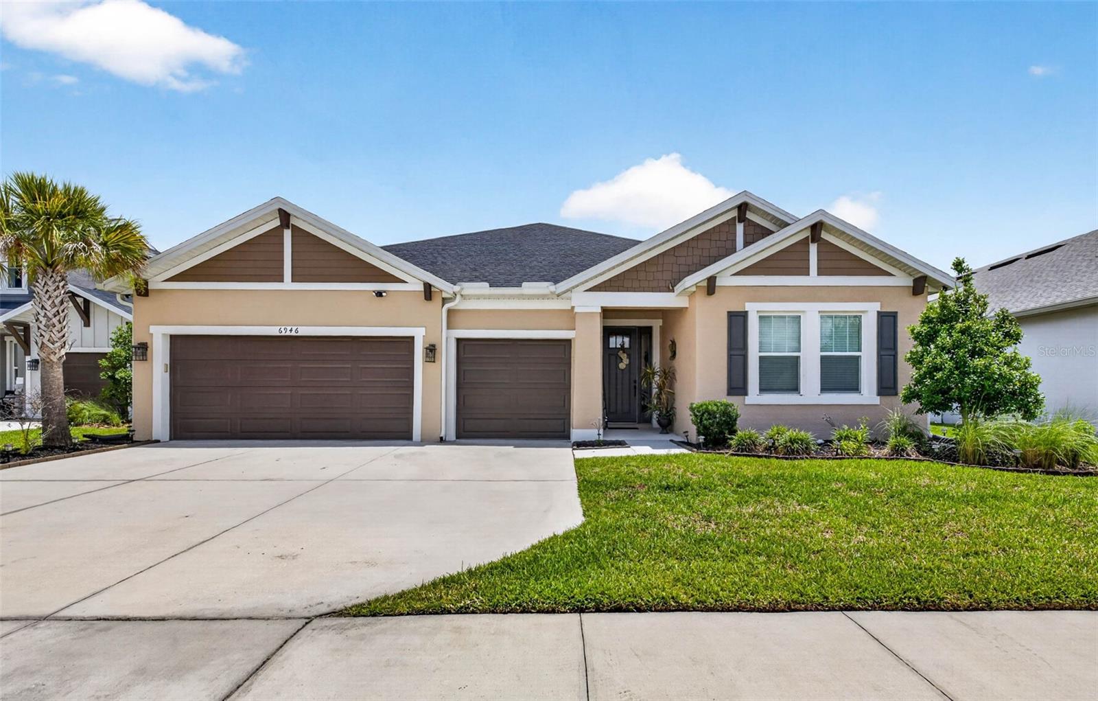 Single Family Residence em WESLEY CHAPEL, FL - Daniel Dourado