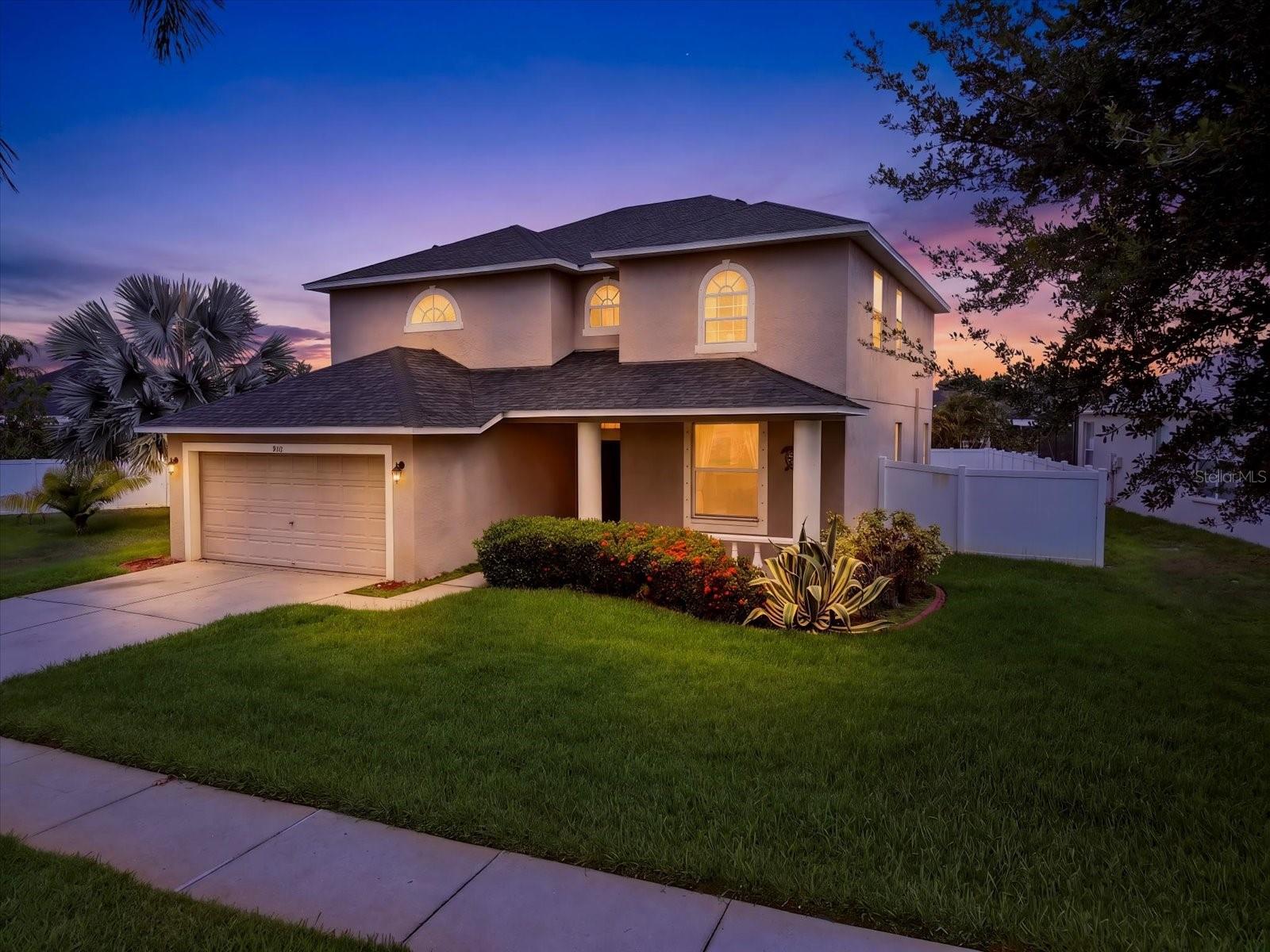 Single Family Residence in RUSKIN, FL - Daniel Dourado