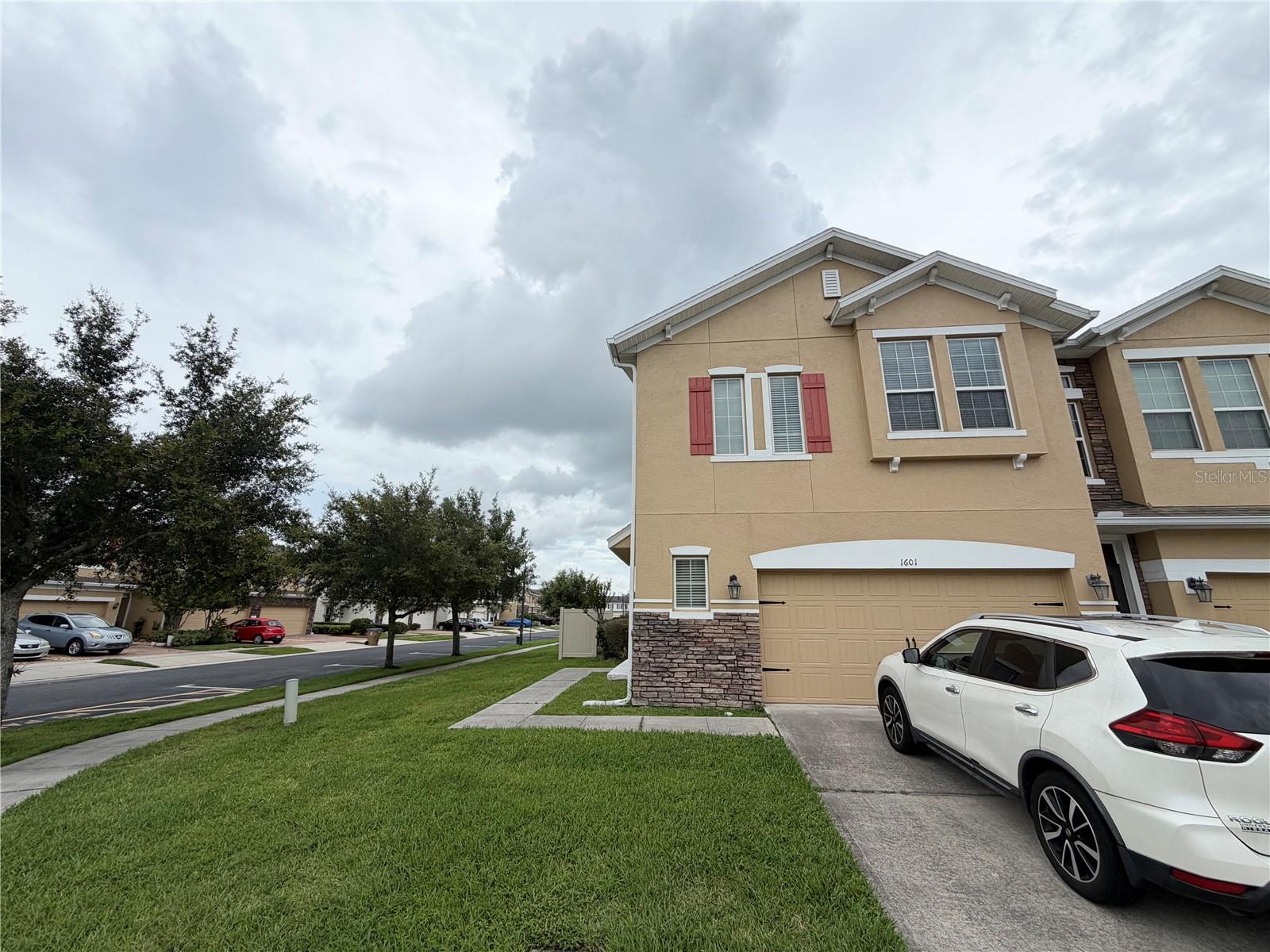 Single Family Residence in KISSIMMEE, FL - Daniel Dourado