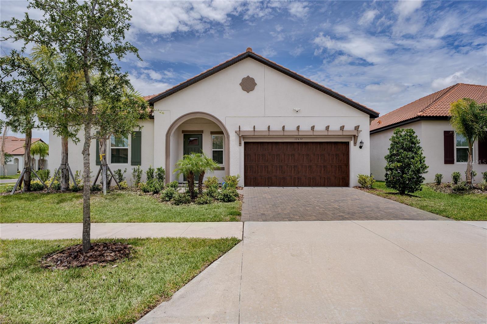 Single Family Residence in WIMAUMA, FL - Daniel Dourado