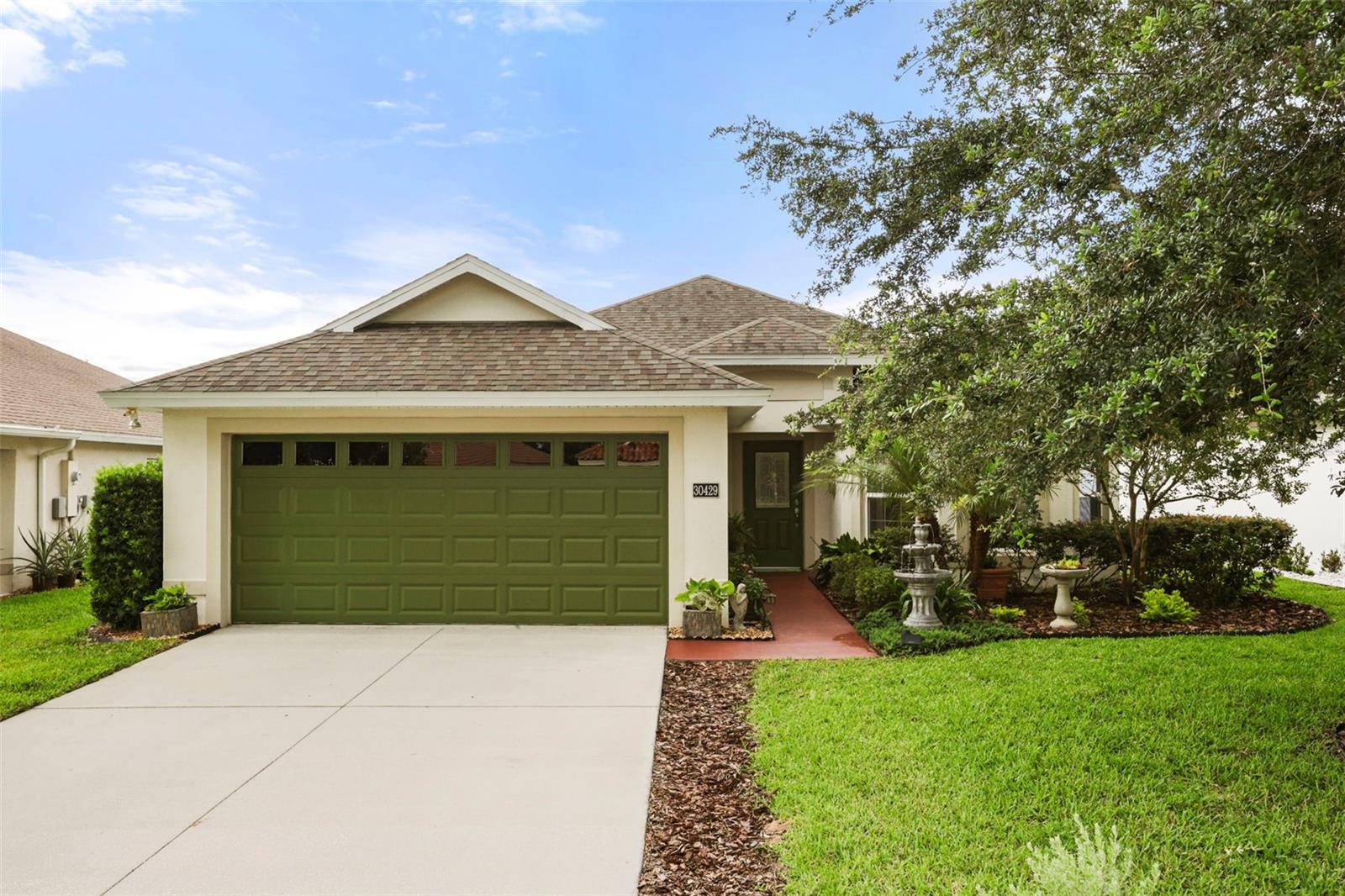 Single Family Residence in TAVARES, FL - Daniel Dourado