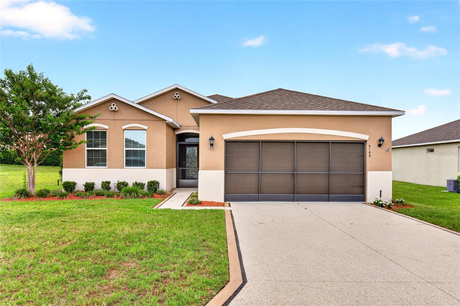 Single Family Residence in OCALA, FL - Daniel Dourado