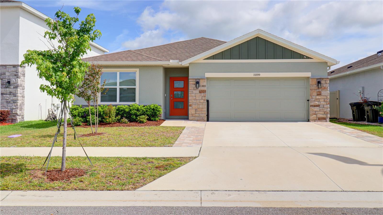 Single Family Residence in WESLEY CHAPEL, FL - Daniel Dourado
