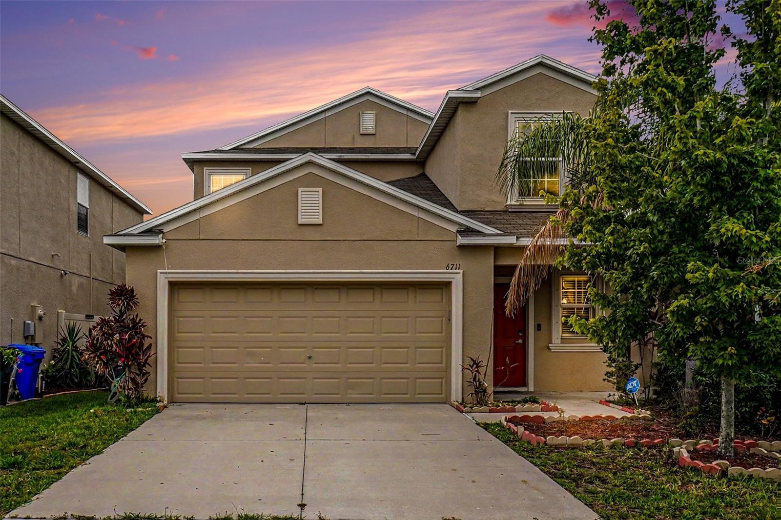 Single Family Residence in SUN CITY CENTER, FL - Daniel Dourado