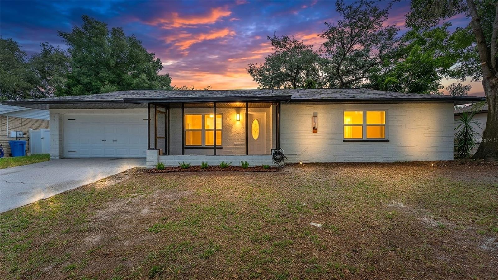 Single Family Residence in SEFFNER, FL - Daniel Dourado