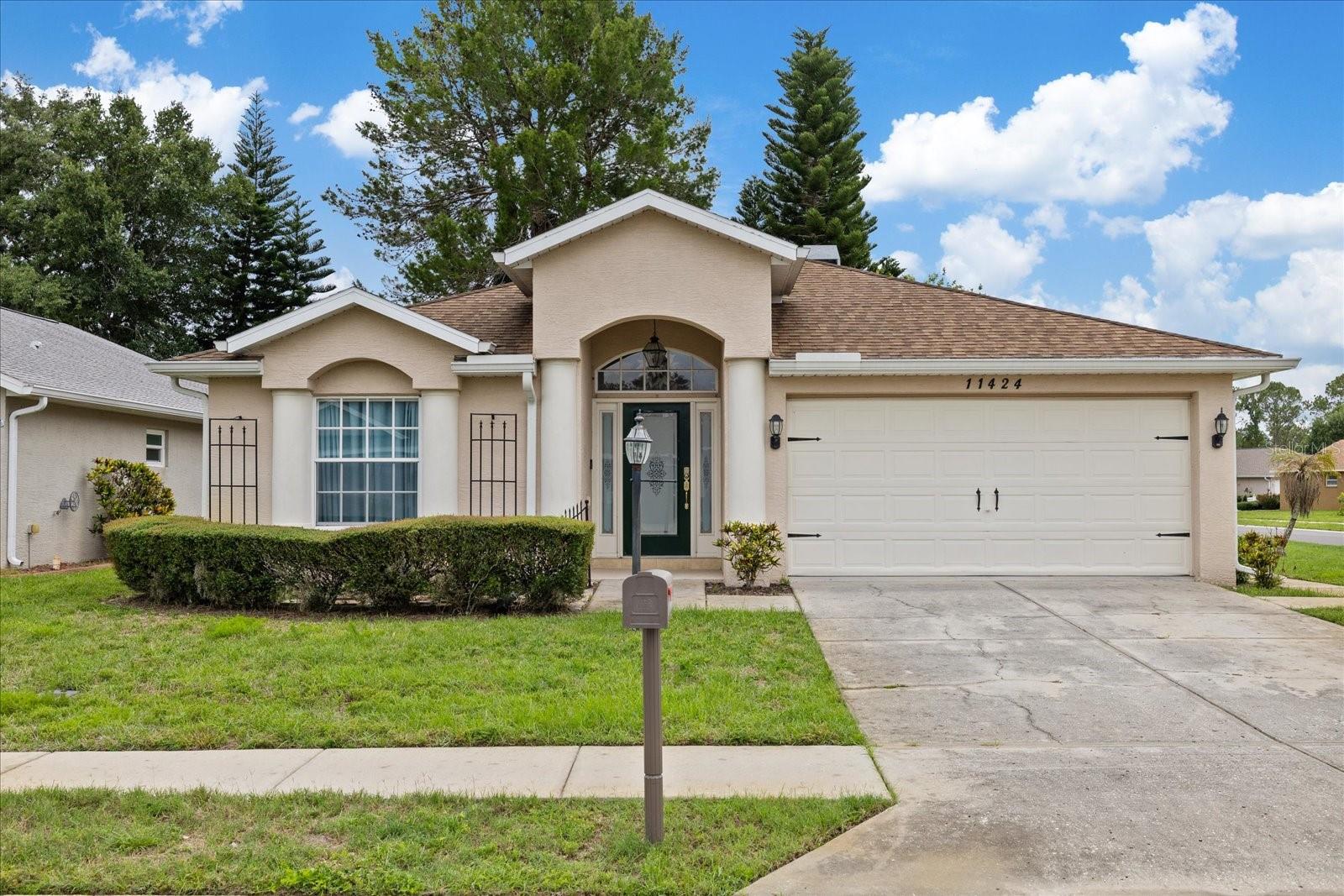 Single Family Residence in NEW PORT RICHEY, FL - Daniel Dourado