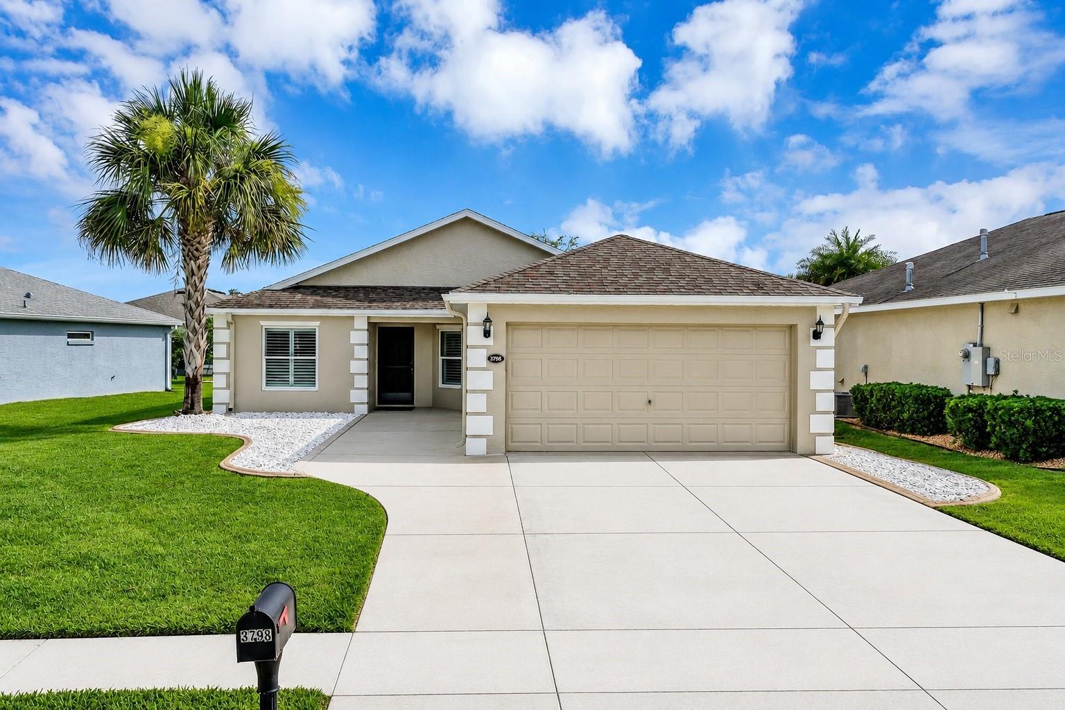 Single Family Residence em LEESBURG, FL - Daniel Dourado
