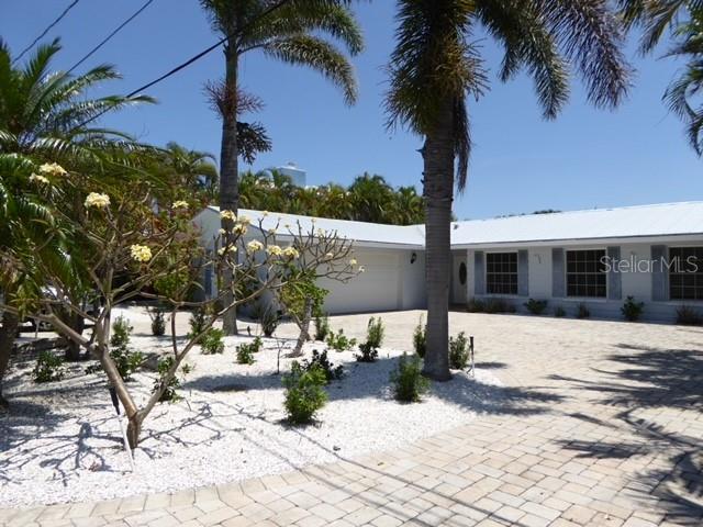 Single Family Residence em TREASURE ISLAND, FL - Daniel Dourado