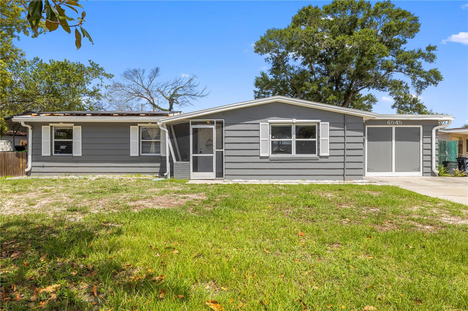 Single Family Residence in NEW PORT RICHEY, FL - Daniel Dourado